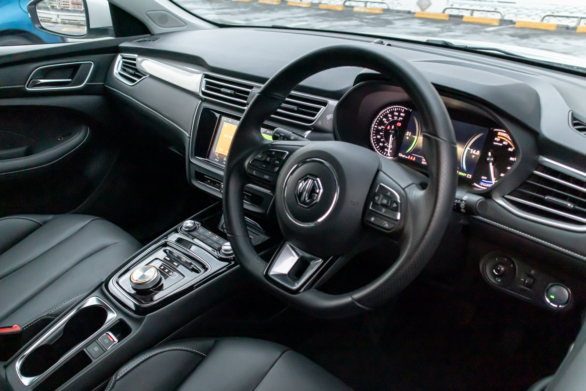 Editors%2 Fimages%2 F1639026961549 Mg5+Interior+1