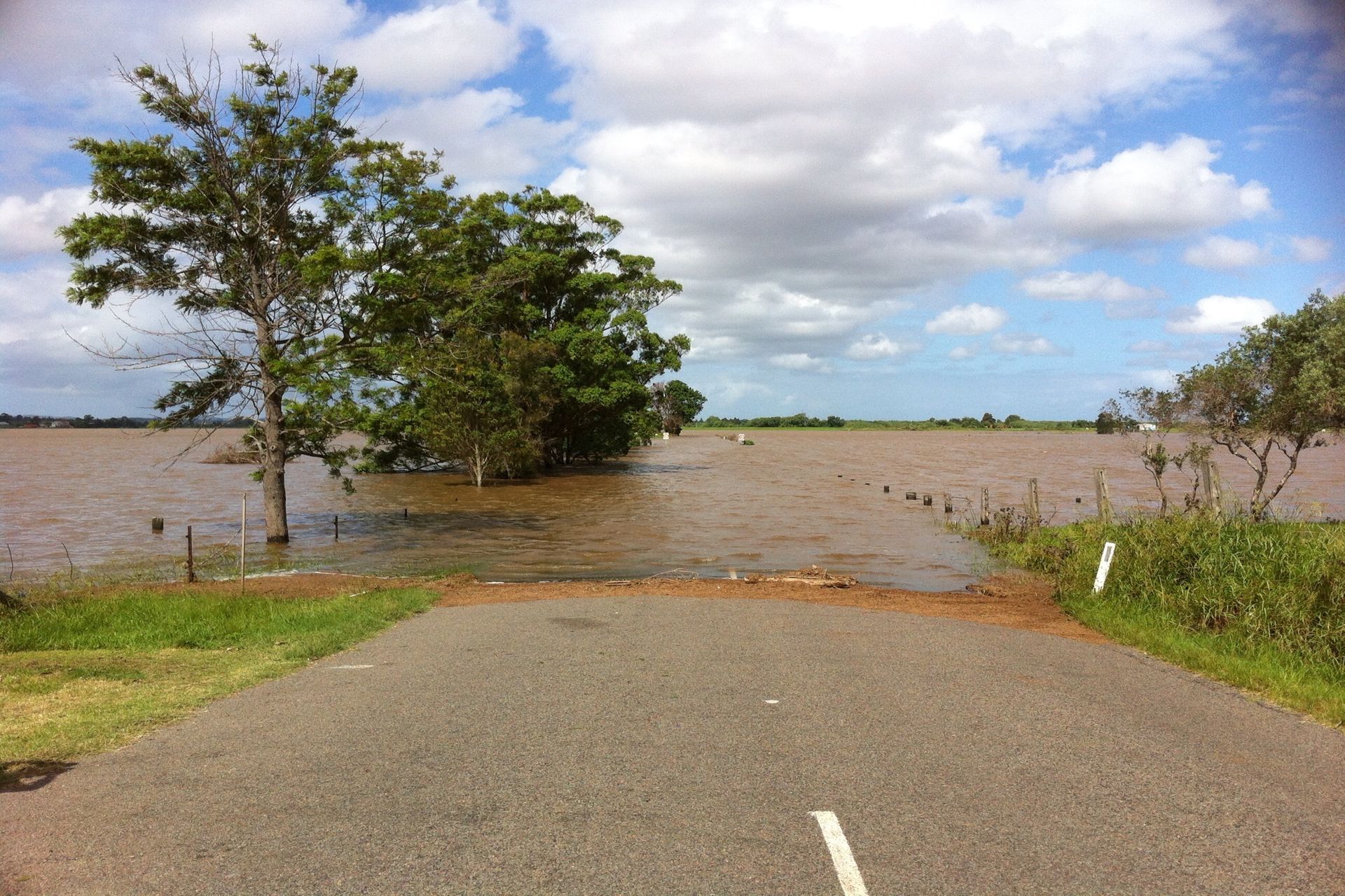 Editors%2 Fimages%2 F1640070762482 Flooded Road
