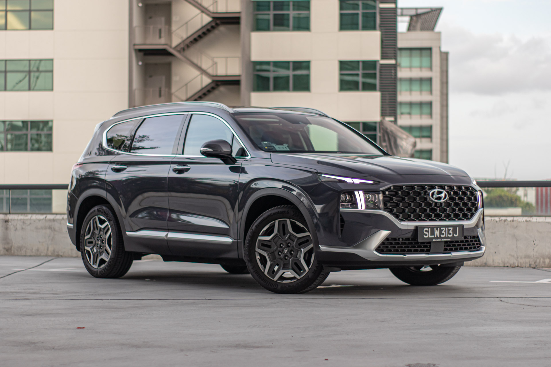 Editors%2 Fimages%2 F1640283878564 Santa+Fe+1