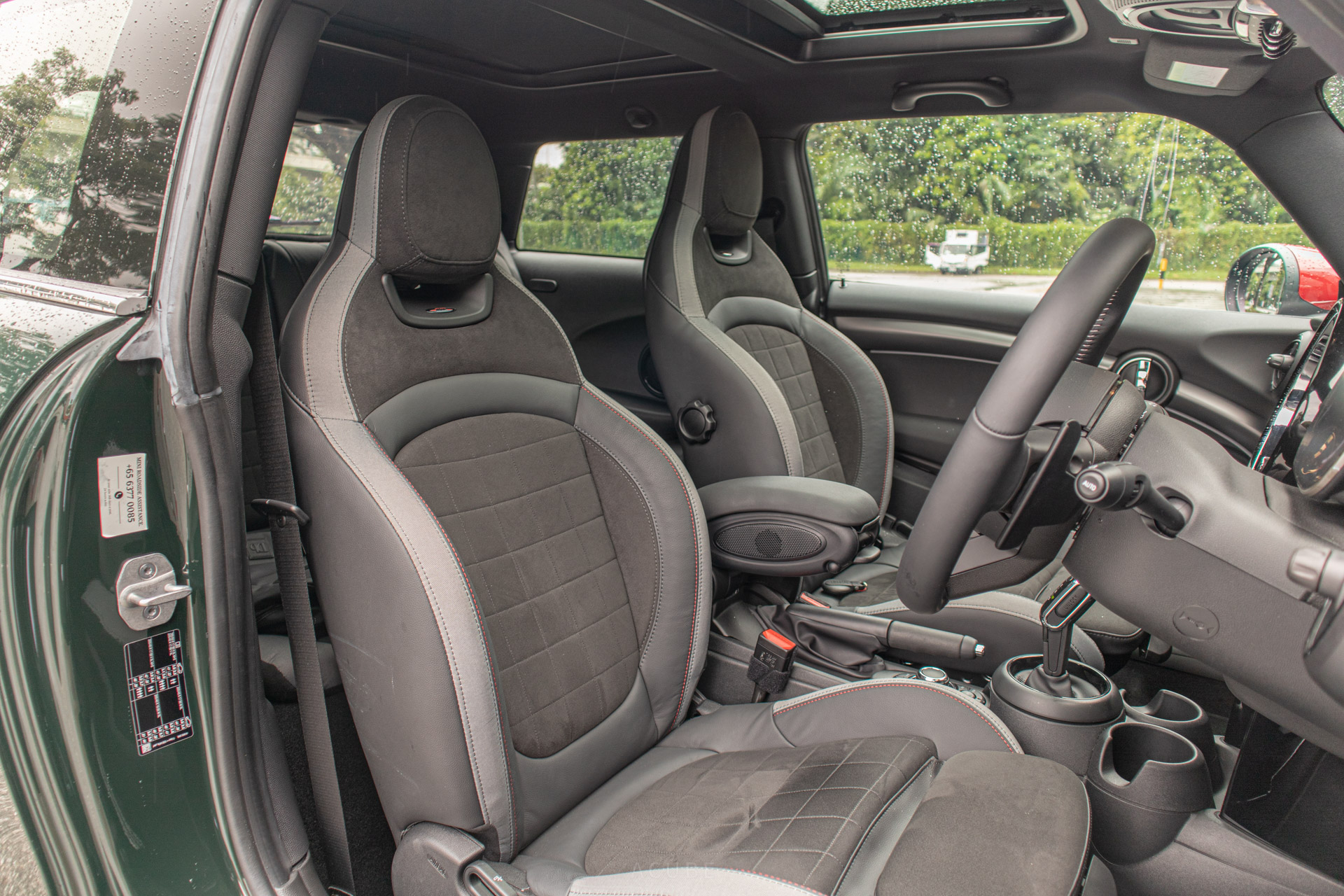 Editors%2 Fimages%2 F1640875697247 Jcw+Seats