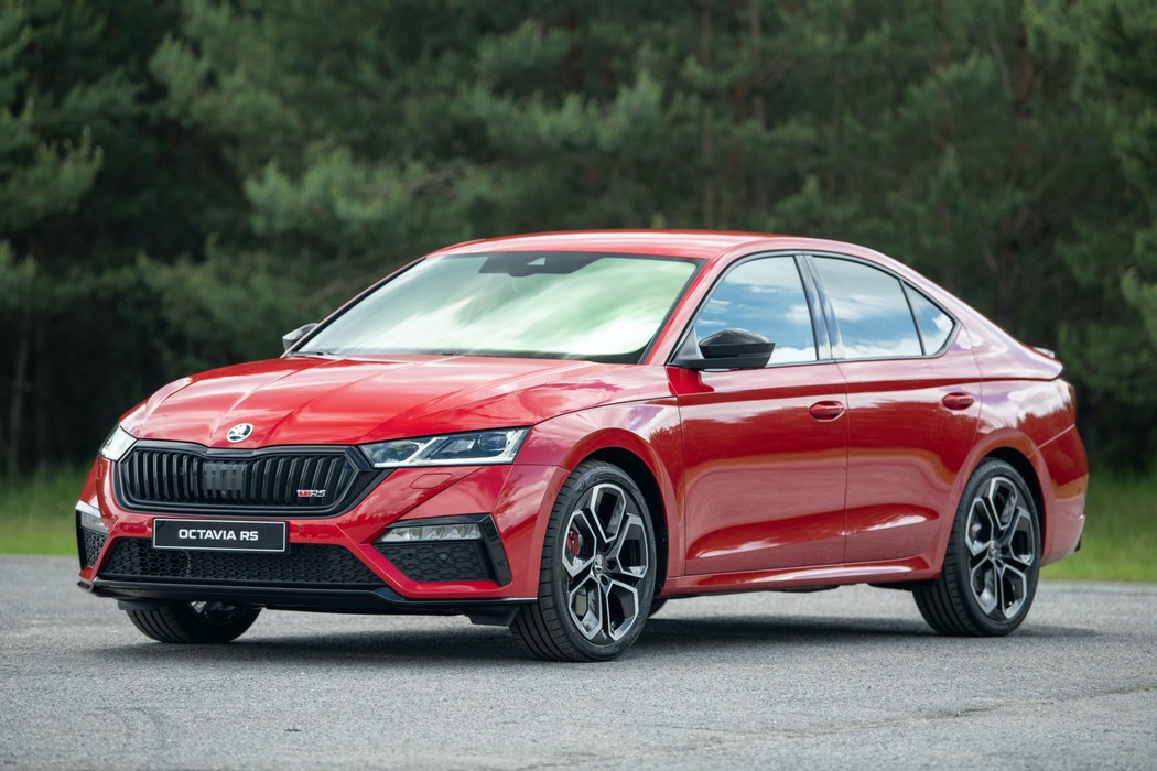 Editors%2 Fimages%2 F1641806107246 2022 Skoda Octavia Rs