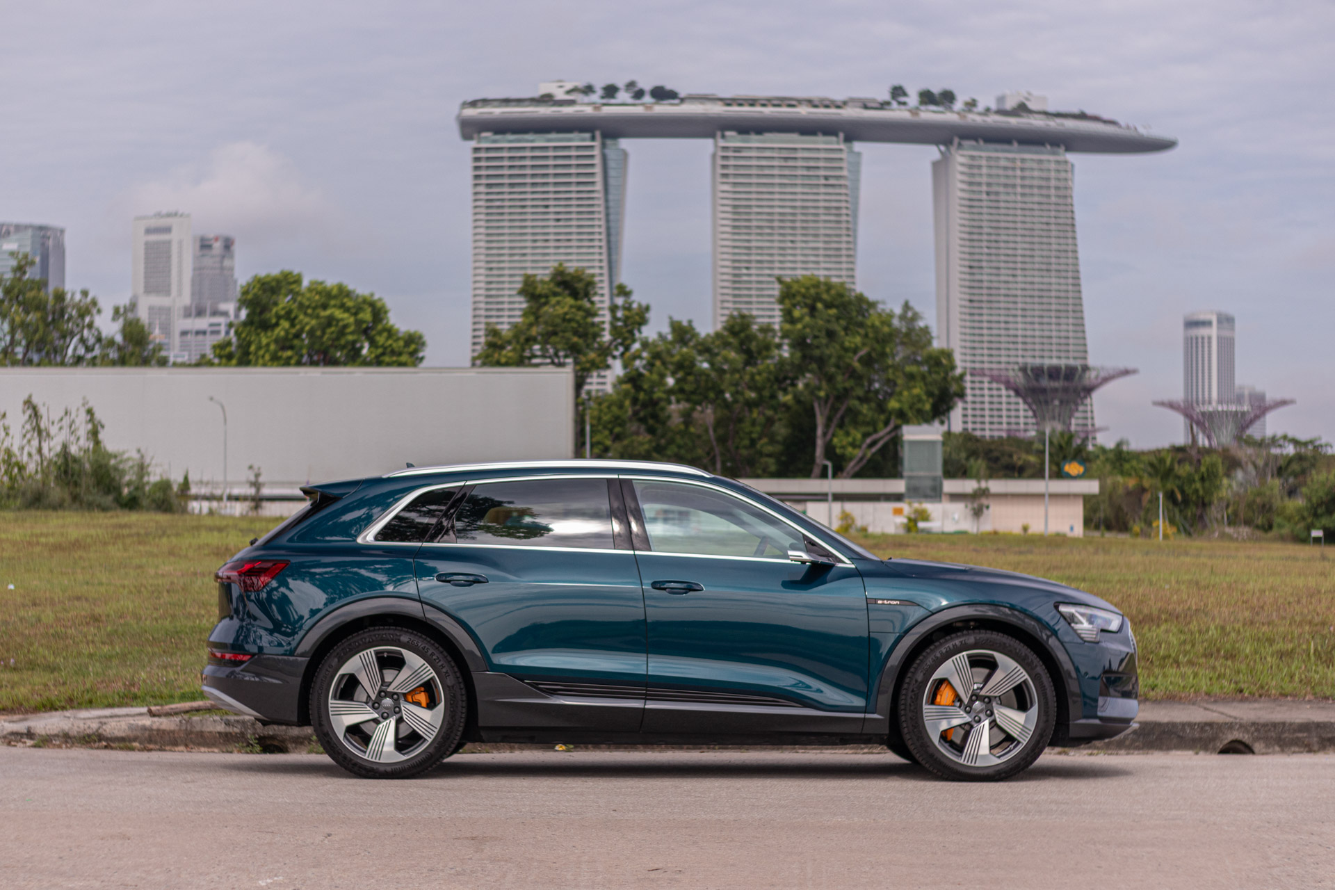 Editors%2 Fimages%2 F1643273848627 Etron+Profile