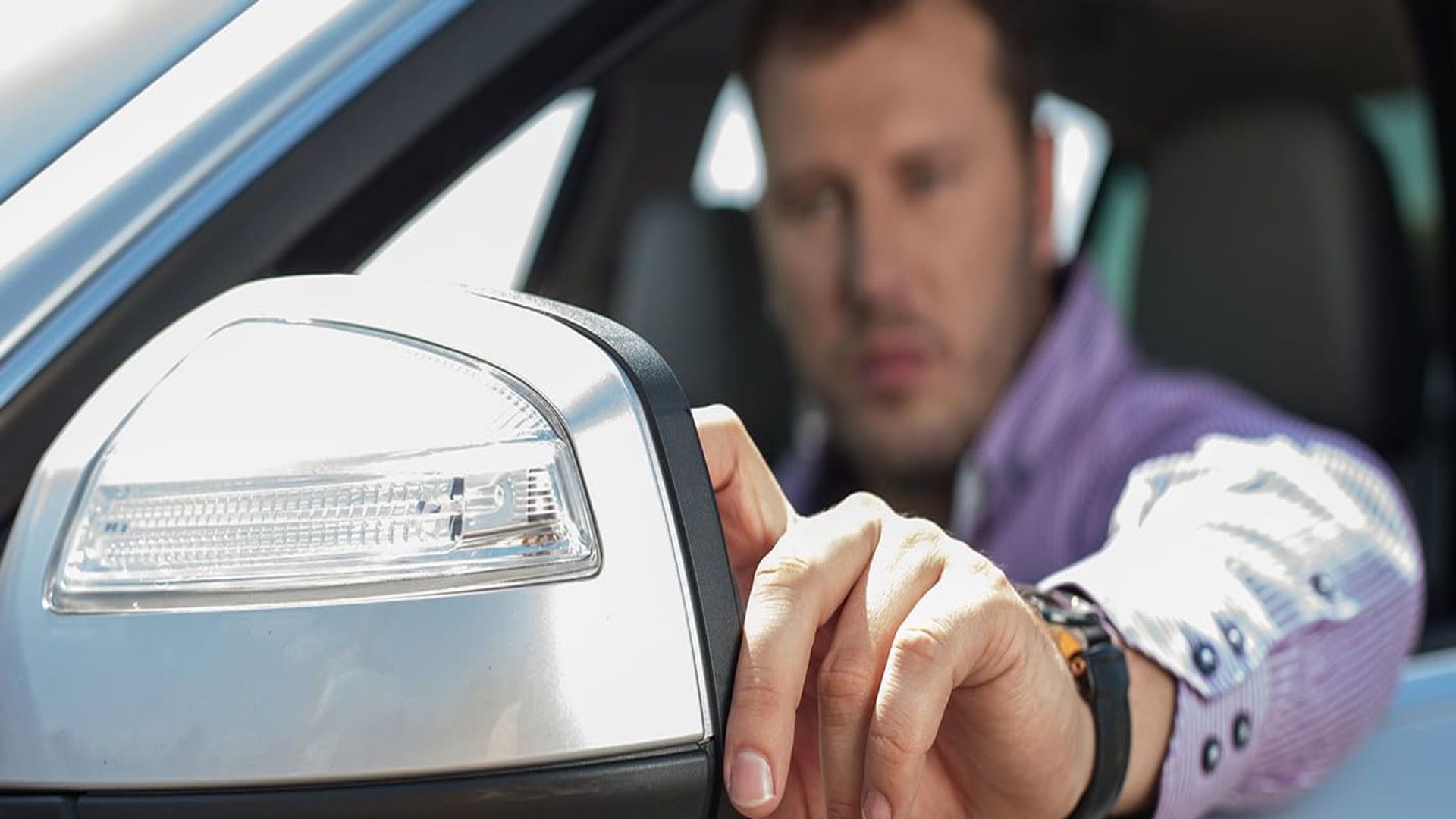 Editors%2 Fimages%2 F1645772104281 Things To Unlearn From Your Driving Test+%281%29