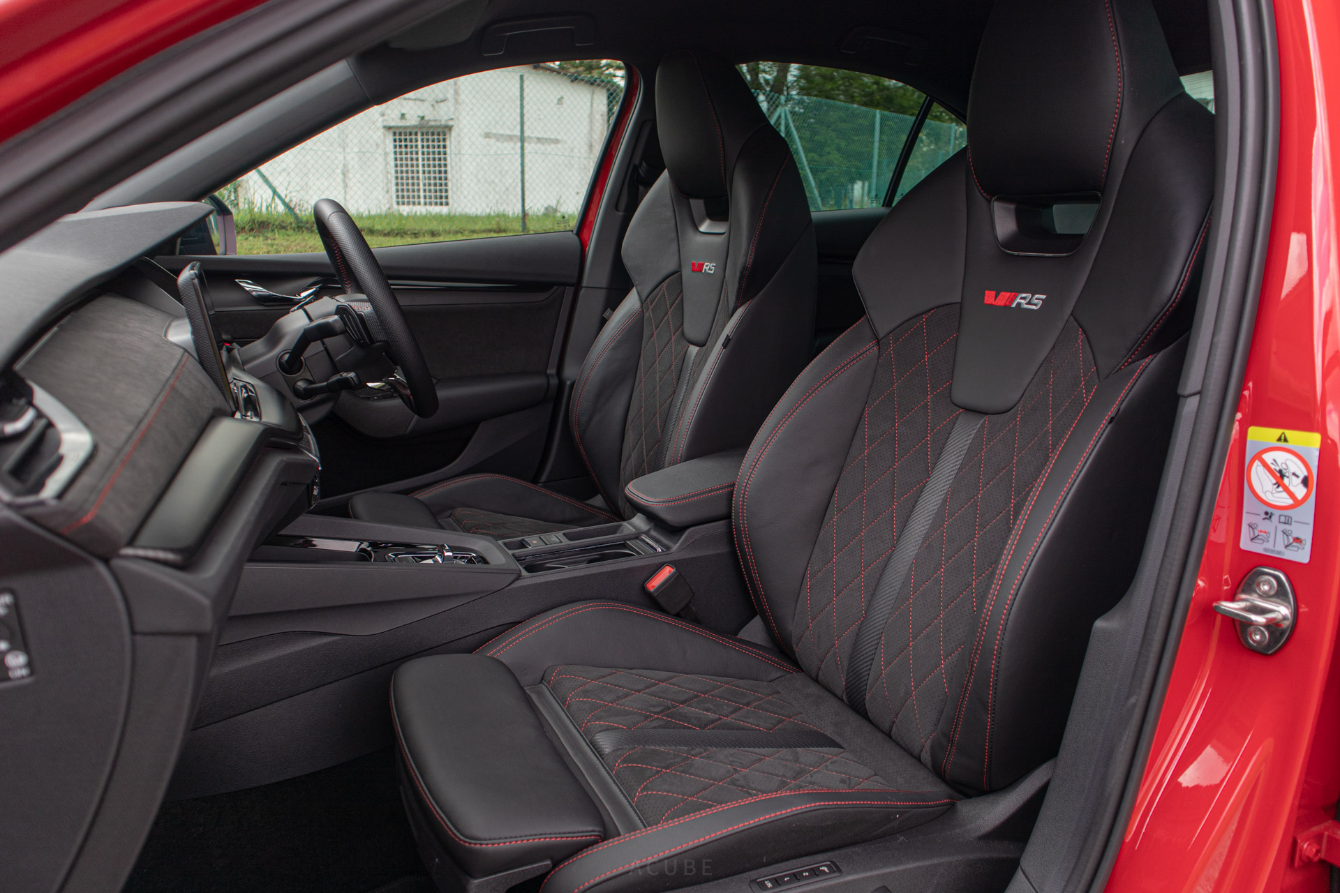 Editors%2 Fimages%2 F1648745441568 Octavia Rs 4