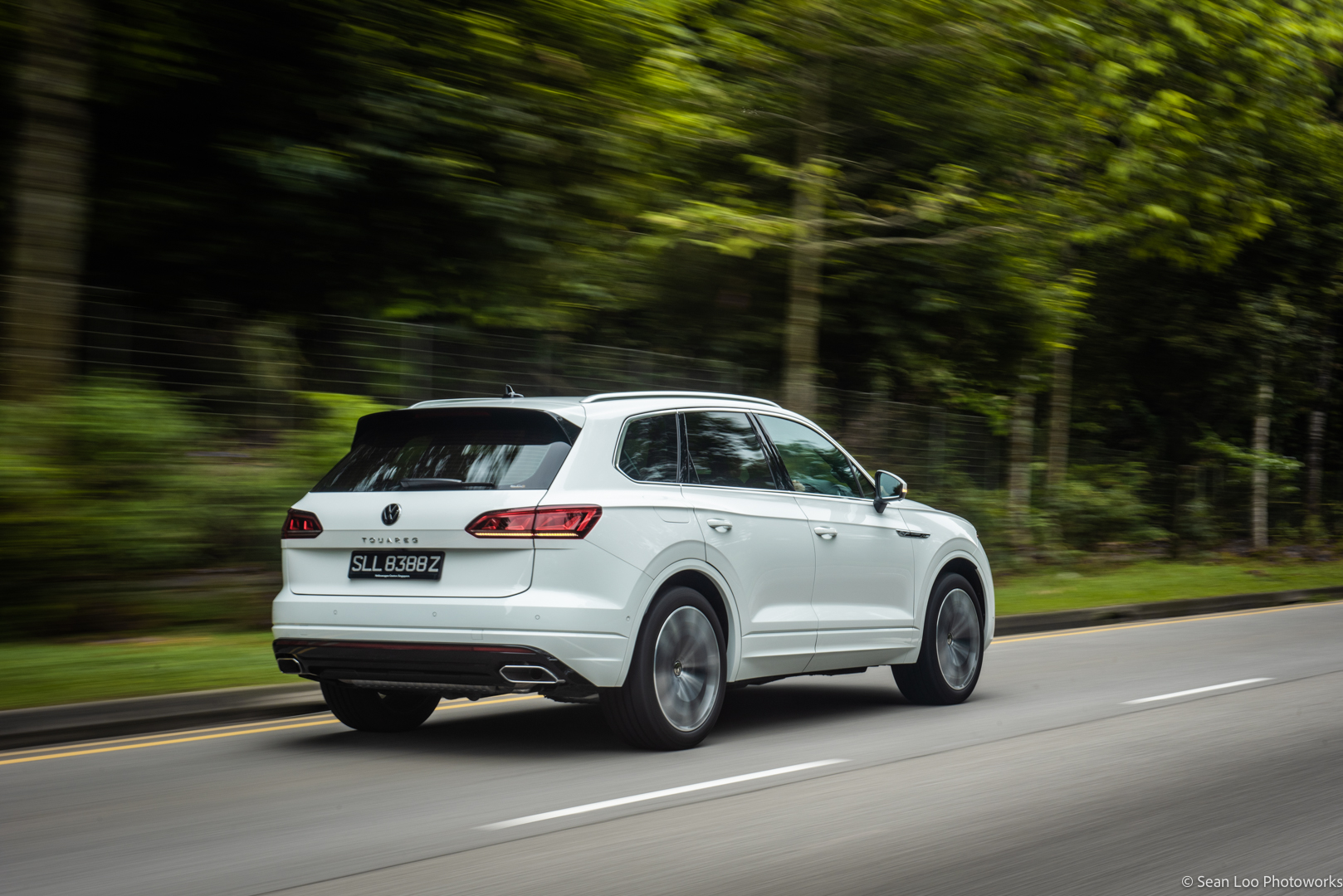 Editors%2 Fimages%2 F1649417235706 Motorist Mreview Volkswagen Touareg 15