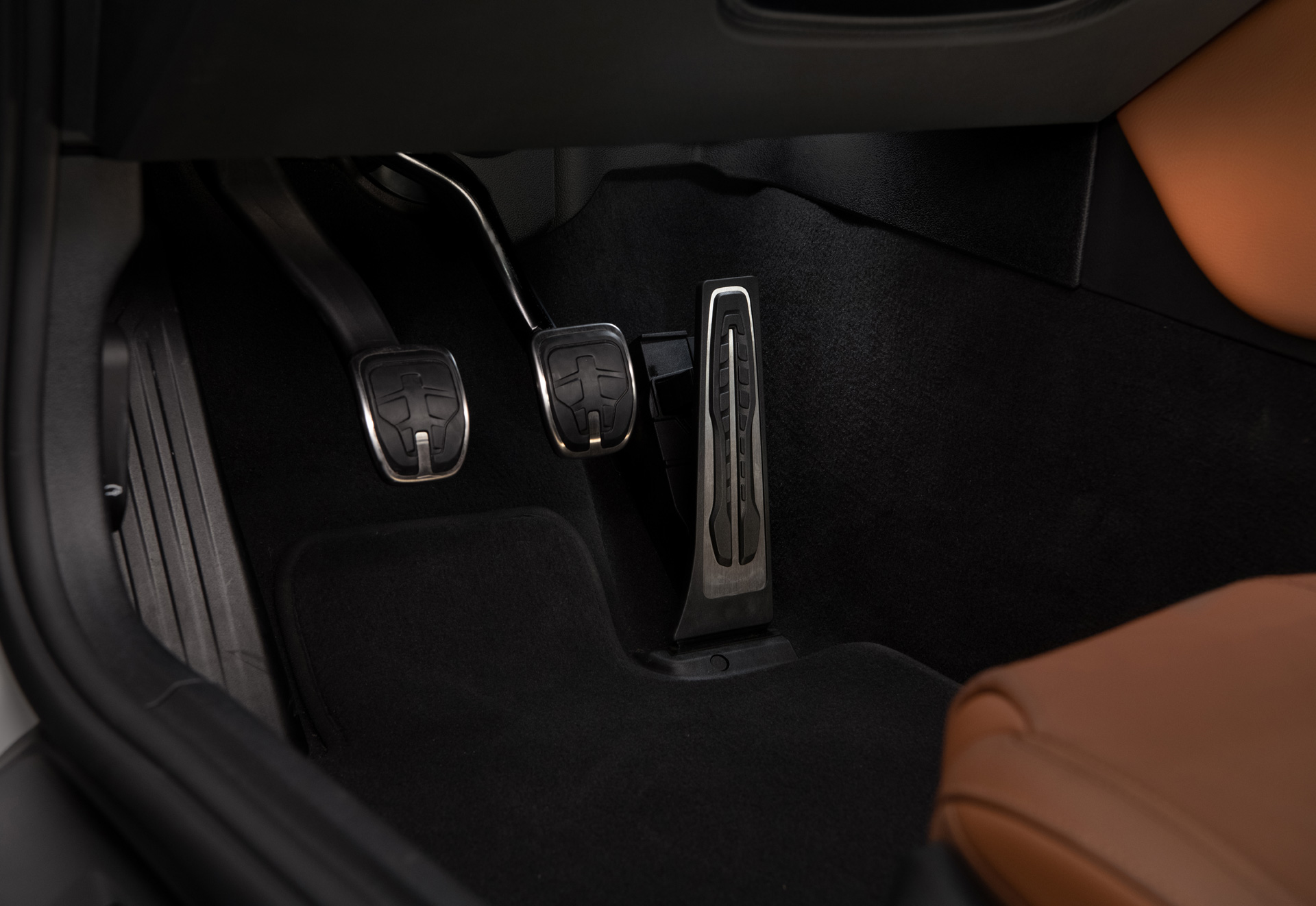 Editors%2 Fimages%2 F1651212950619 Gr+Supra+3+Pedals