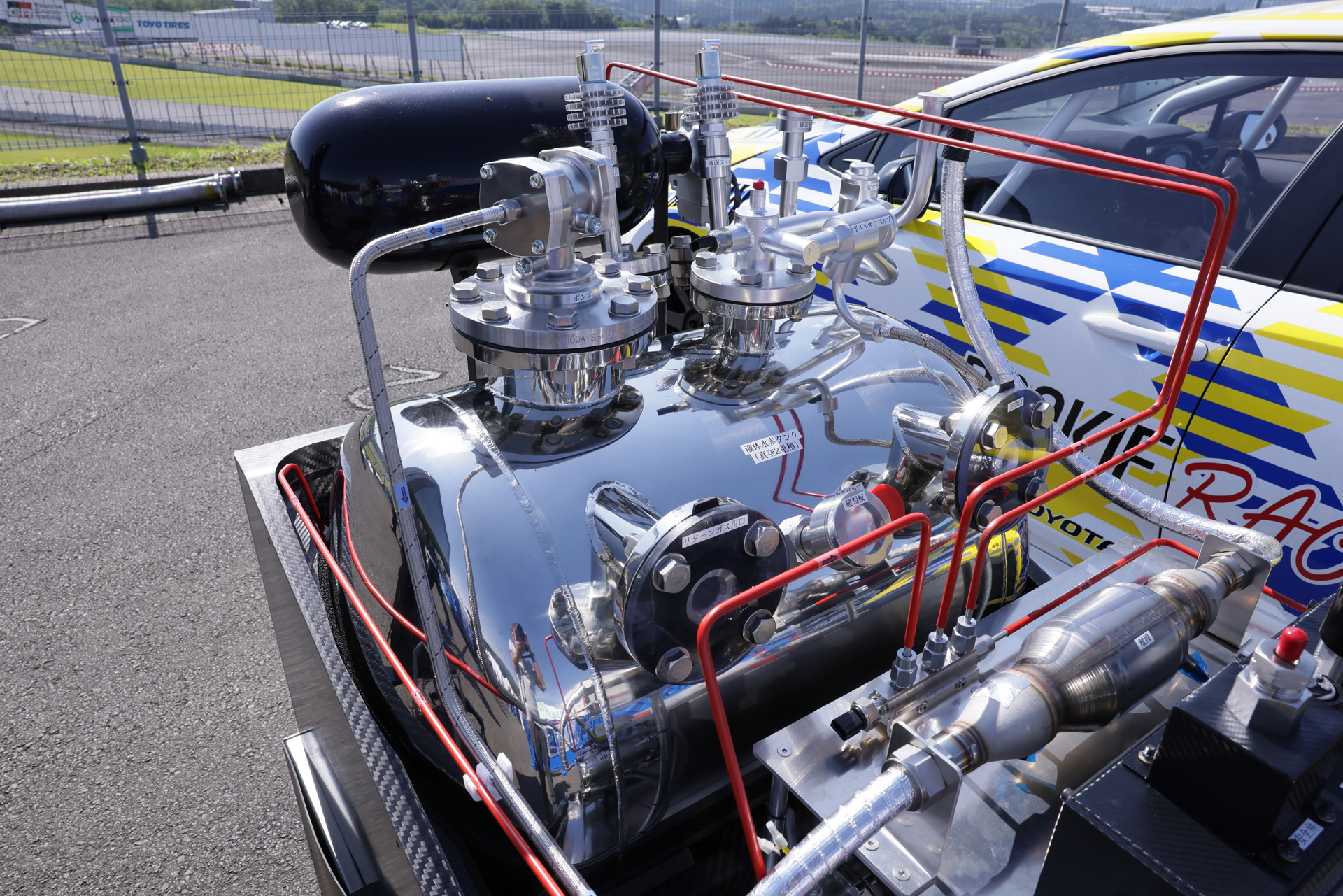 Editors%2 Fimages%2 F1656289924204 Hydrogen+Fuel+1