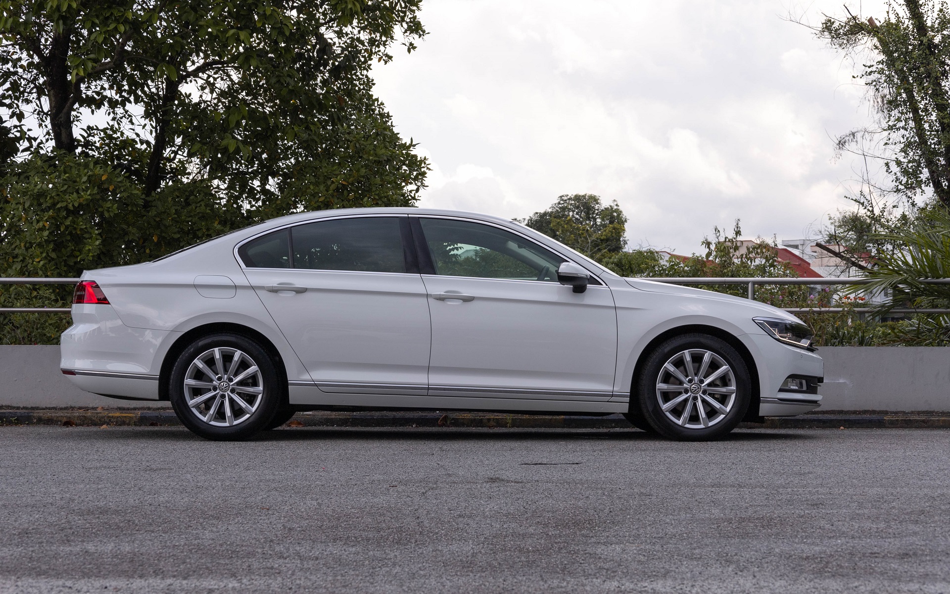 Editors%2 Fimages%2 F1659006311389 Passat 2