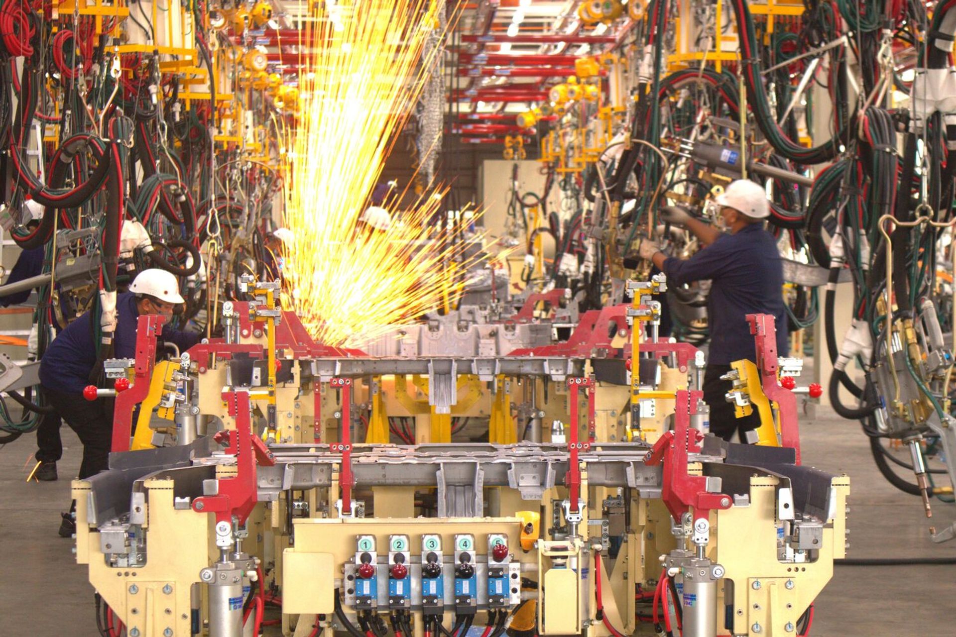 Editors%2 Fimages%2 F1659426595671 Inokom Body Shop