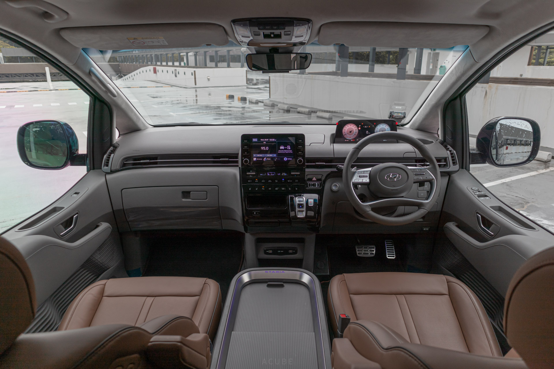 Editors%2 Fimages%2 F1661820741113 Staria 09