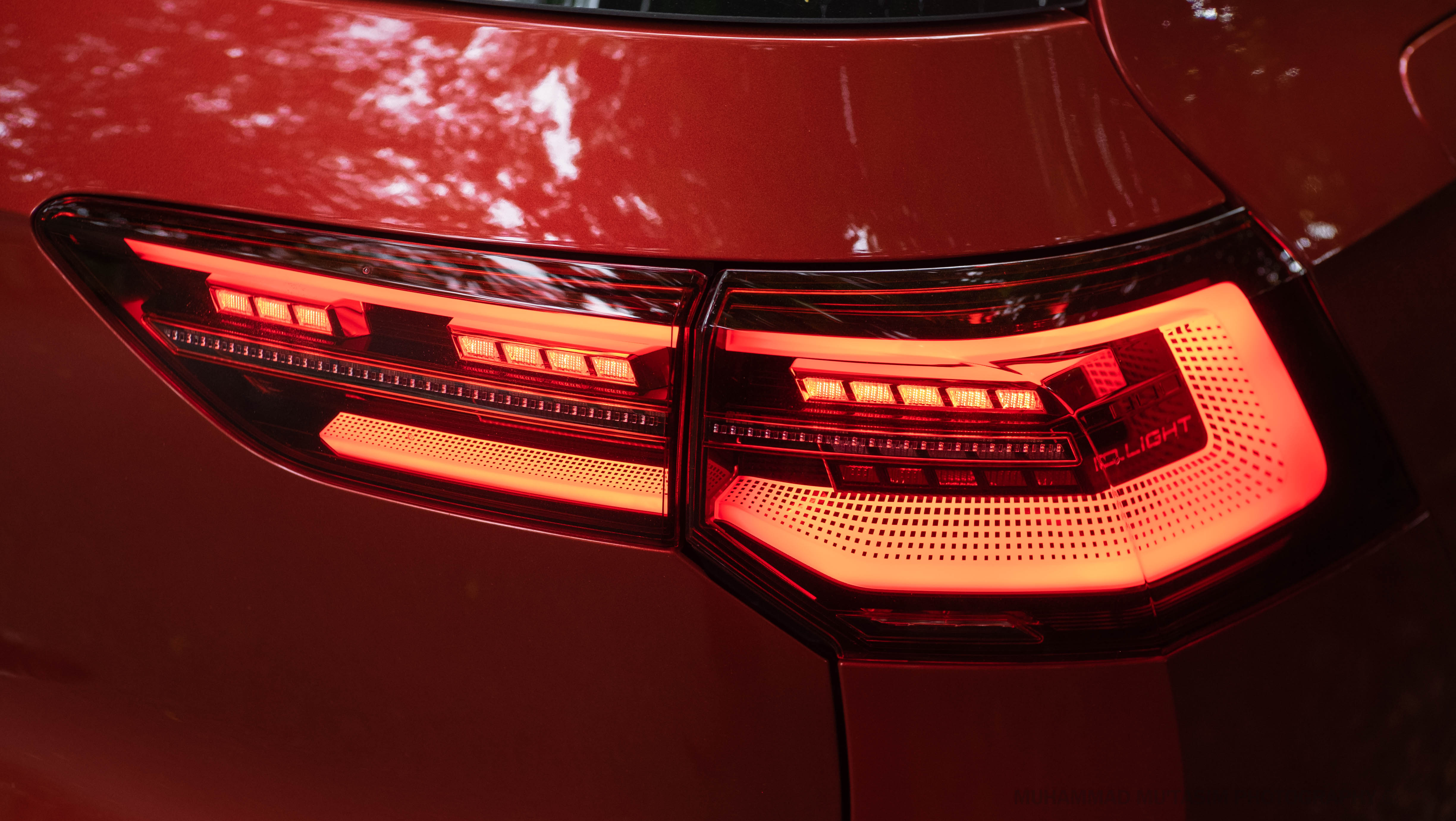 Editors%2 Fimages%2 F1663299265071 Golf+R+Line+ +Taillights