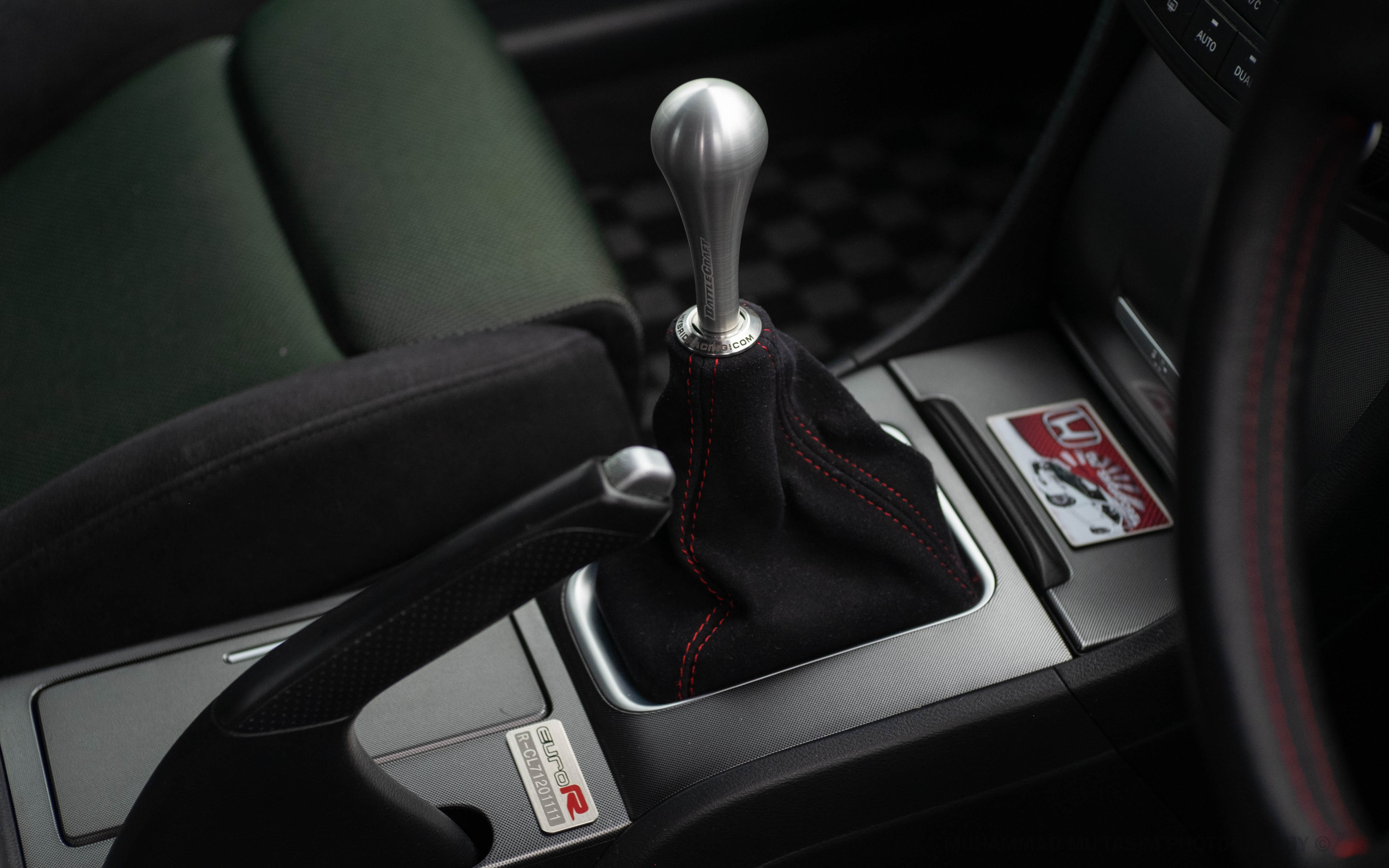 Editors%2 Fimages%2 F1665944657700 Gear+Knob