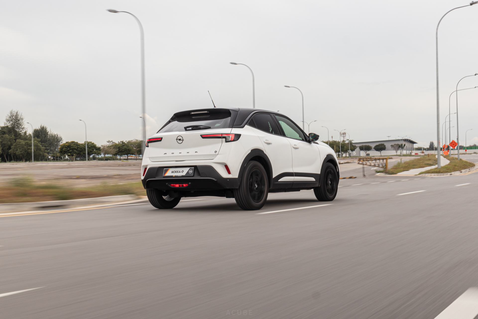 Editors%2 Fimages%2 F1665959884010 Mokka E 02