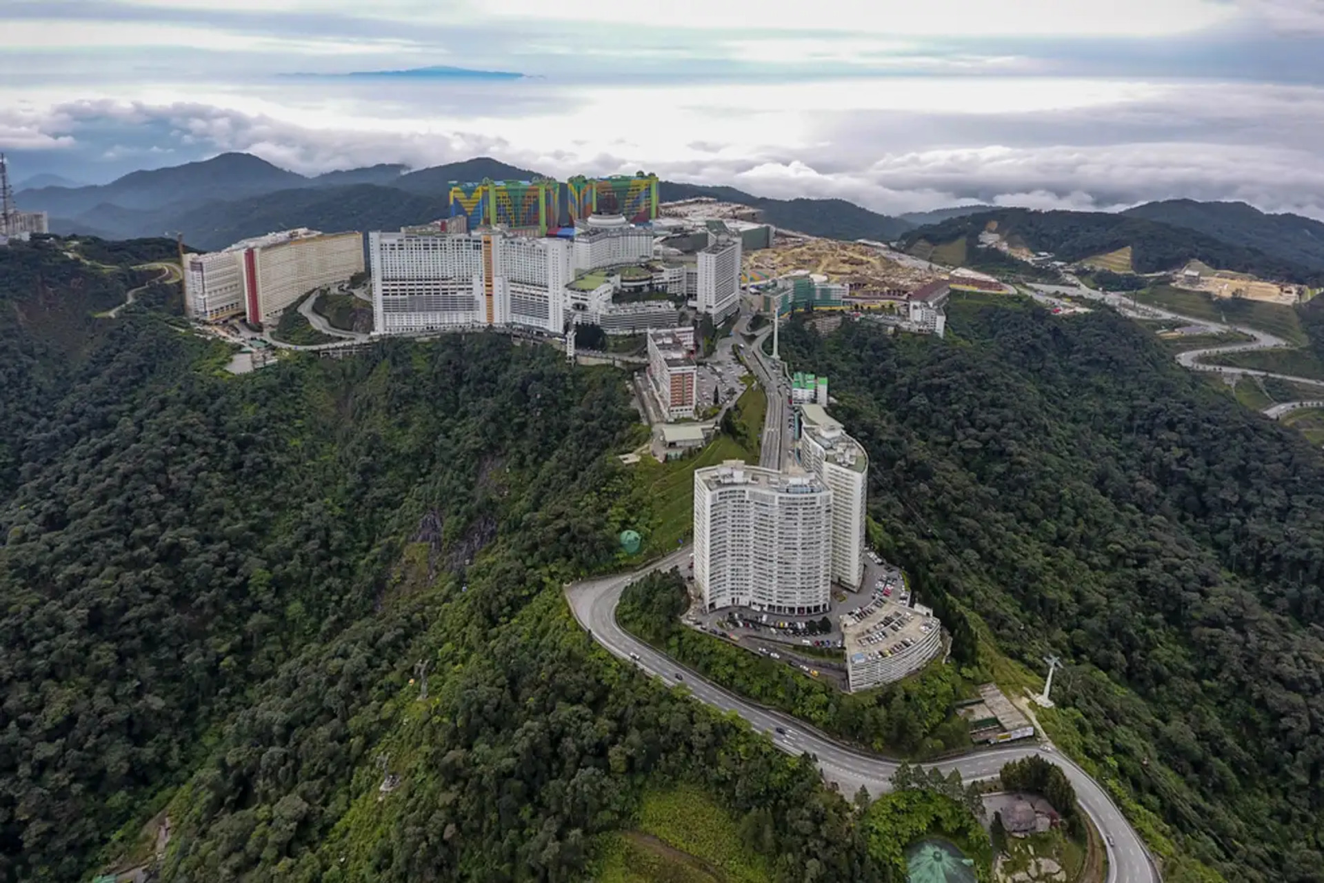 Editors%2 Fimages%2 F1666346265356 Haunted Drives In Malaysia Featured