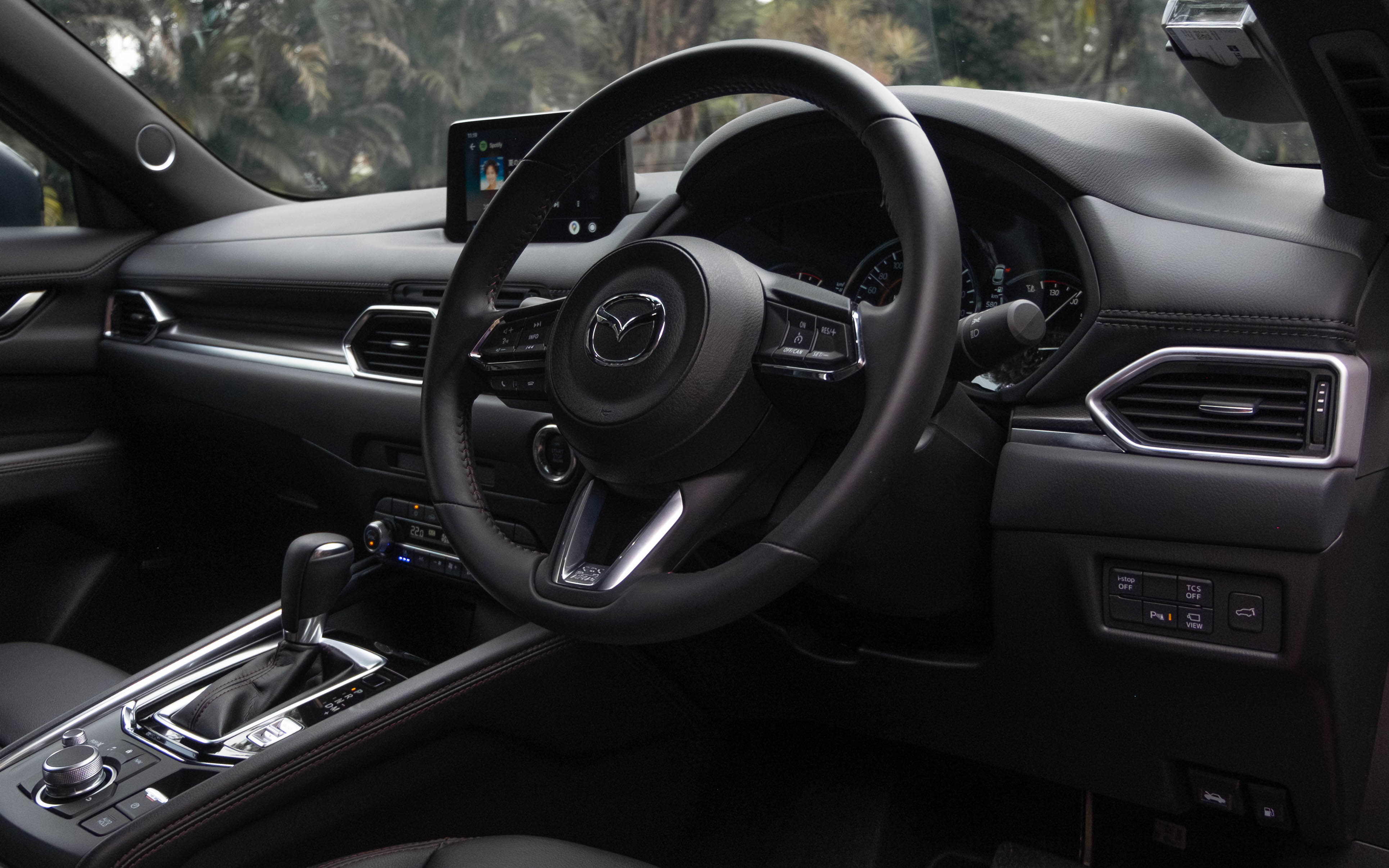 Editors%2 Fimages%2 F1666348547094 Interior+I