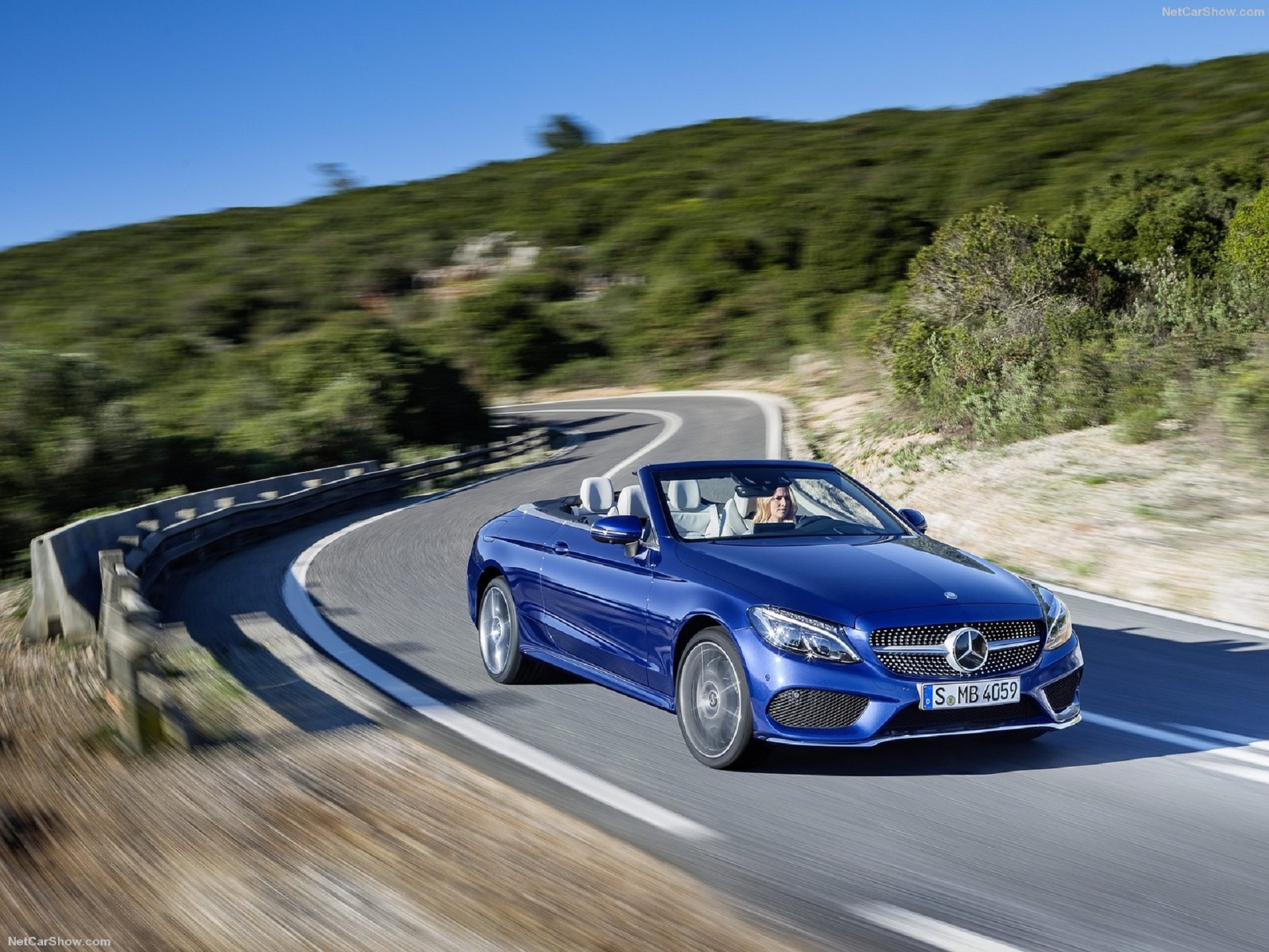Editors%2 Fimages%2 F1667460393695 Mercedes Benz C Class Cabriolet 2017 1600 05
