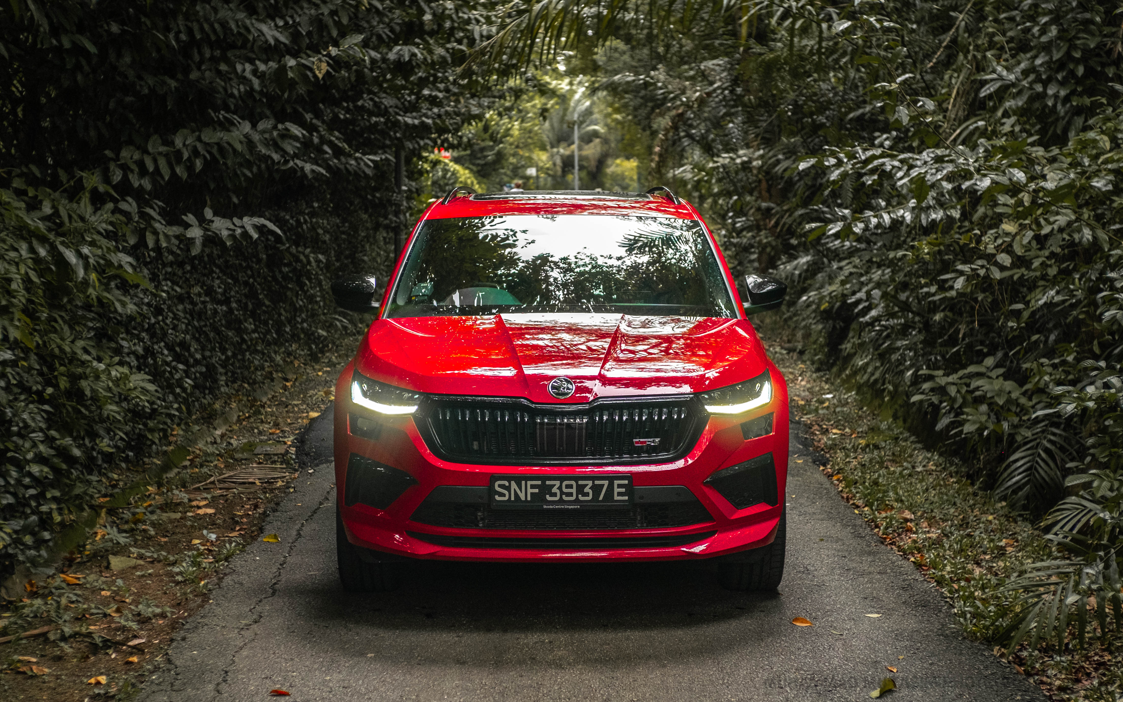 Editors%2 Fimages%2 F1673250684210 Front+C1