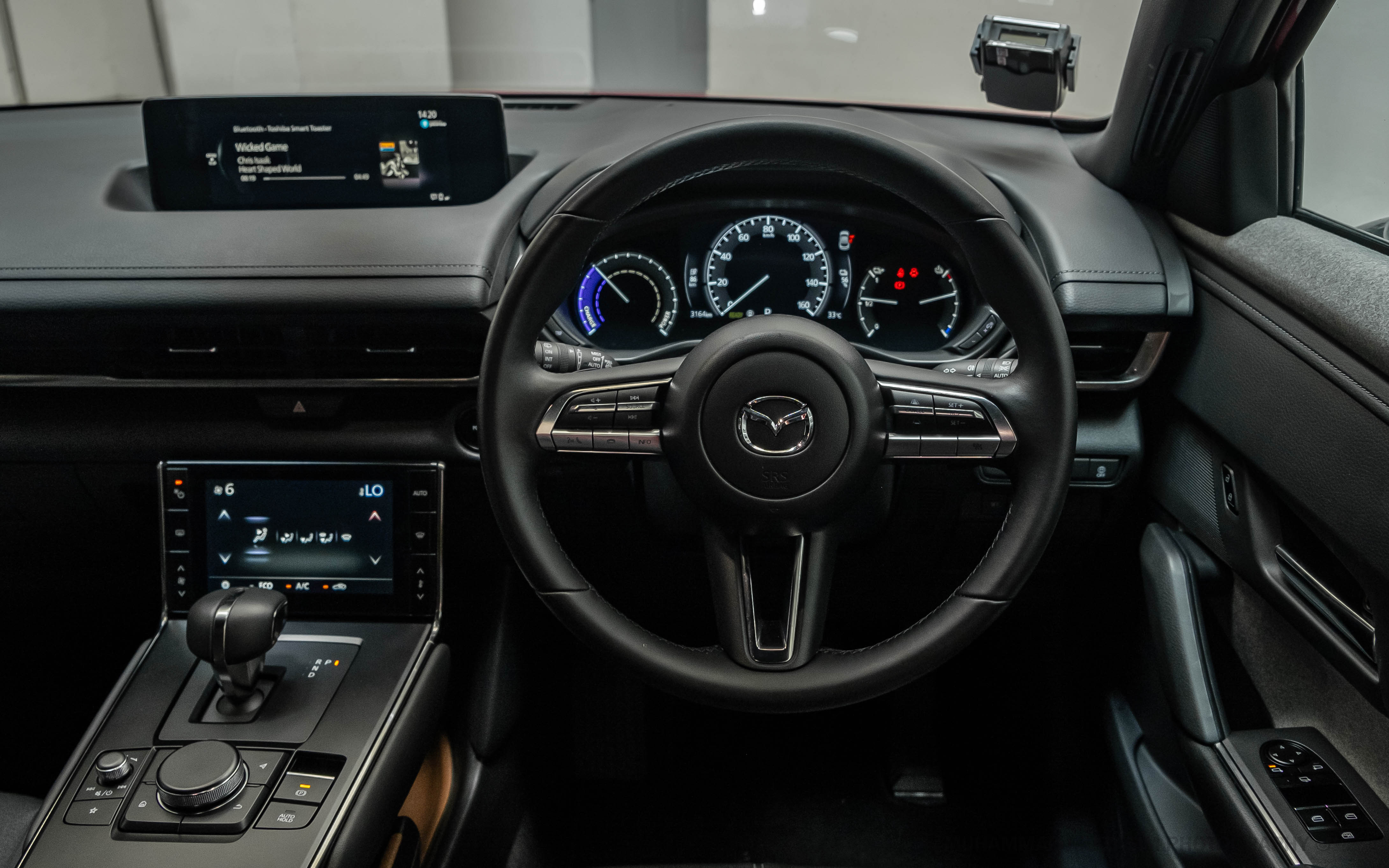 Editors%2 Fimages%2 F1683818309474 Interior A