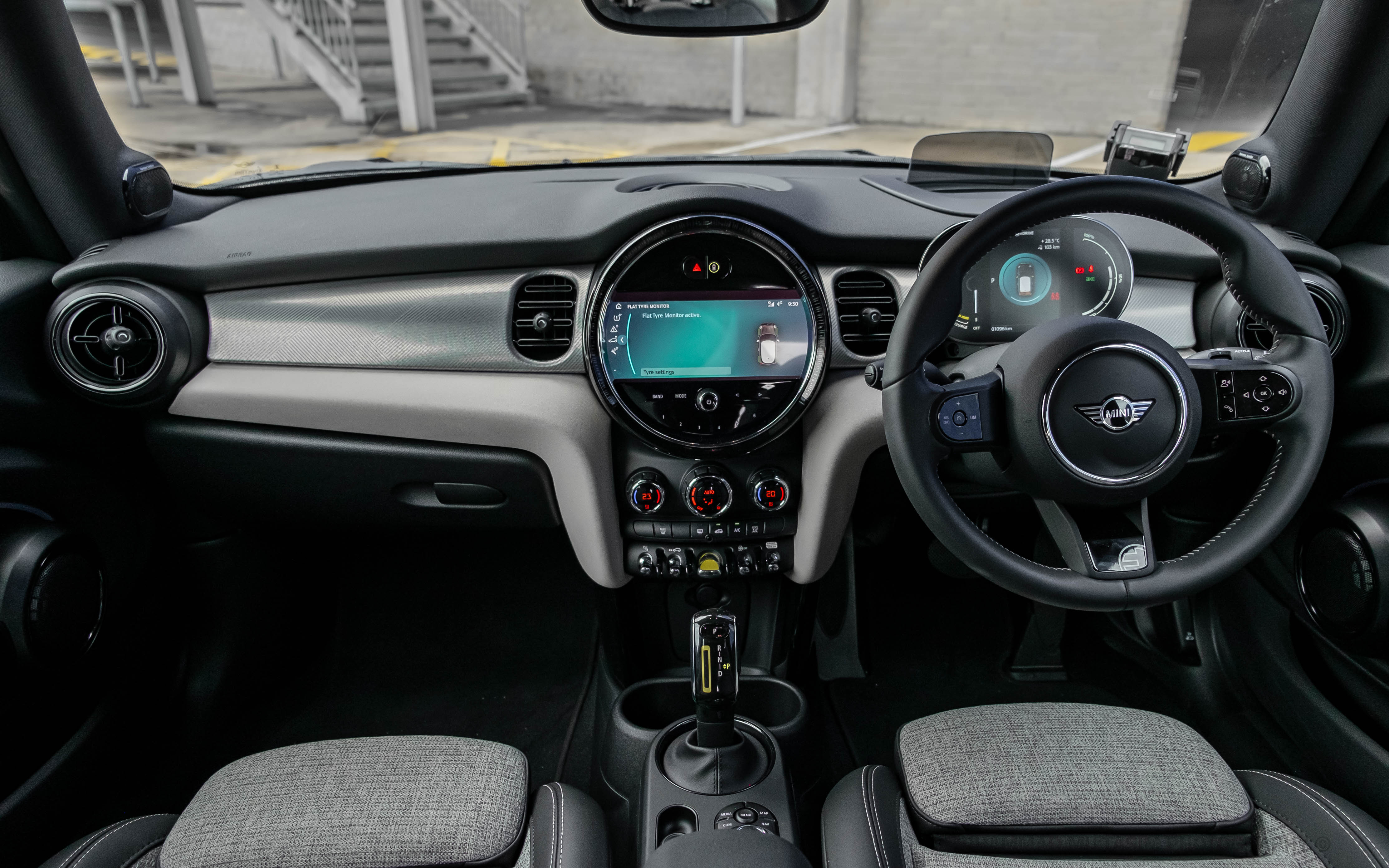 Editors%2 Fimages%2 F1684606405998 Interior2