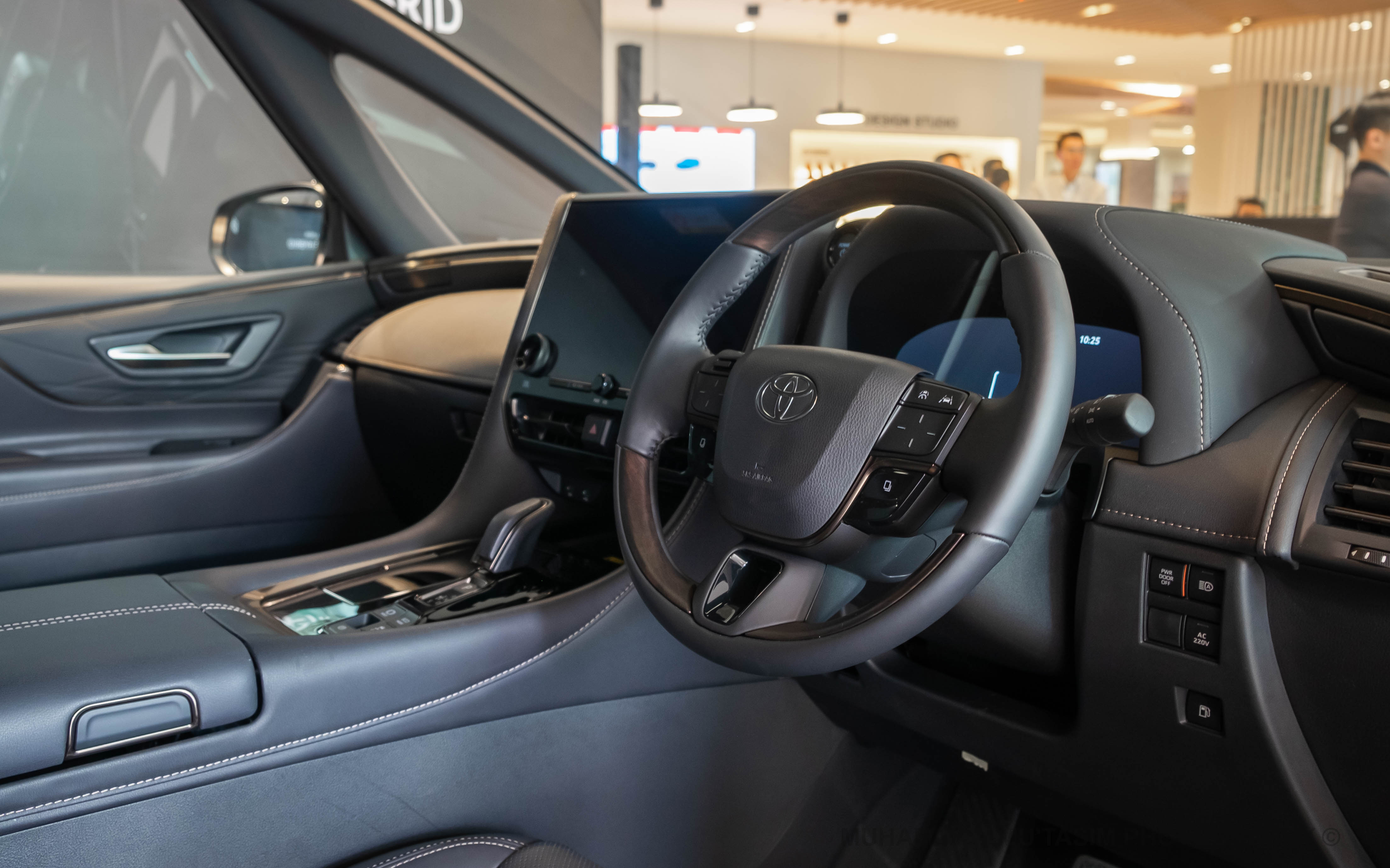 Editors%2 Fimages%2 F1695612738544 Vellfire 19