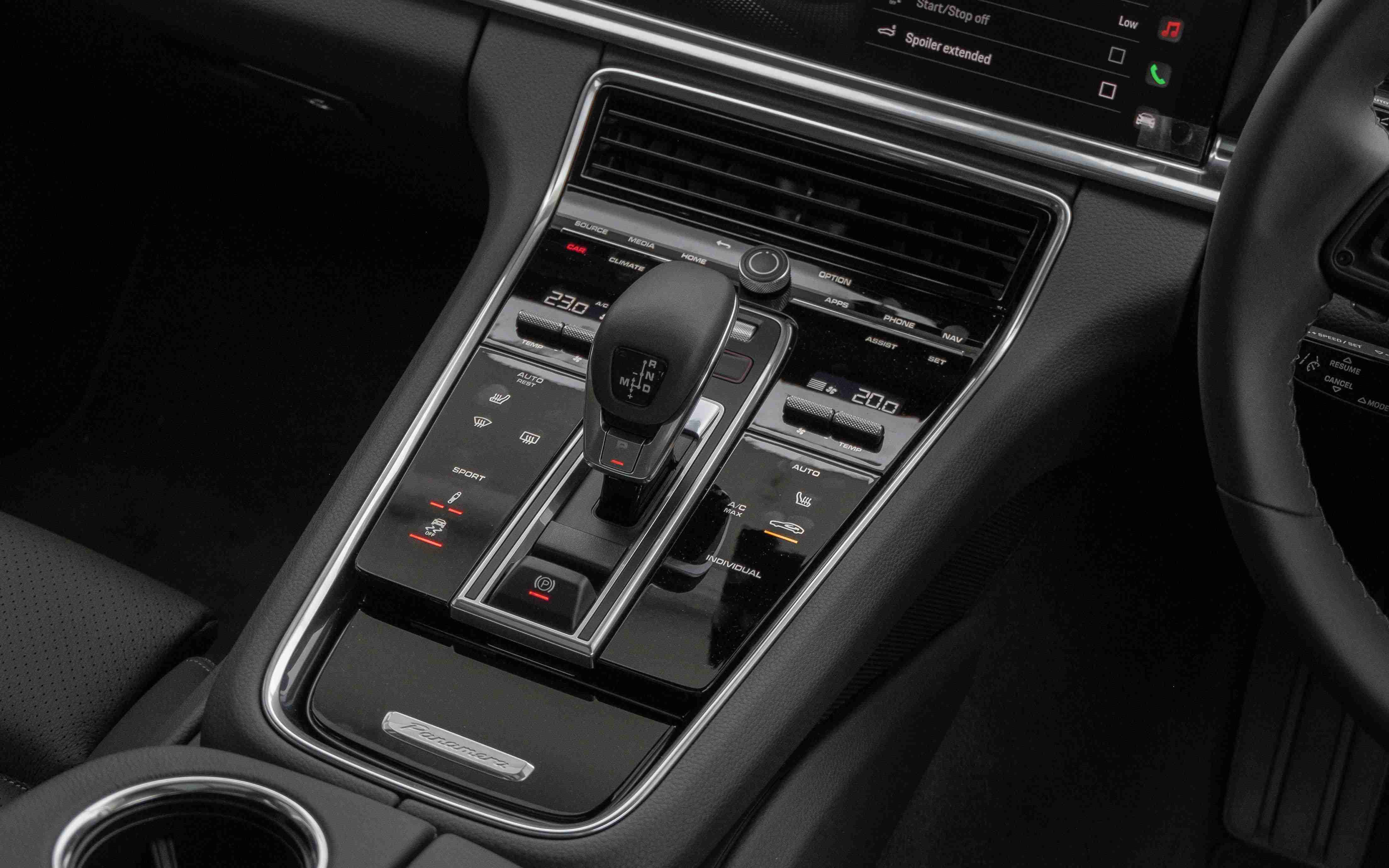 Editors%2 Fimages%2 F1697678597499 Panamera 11