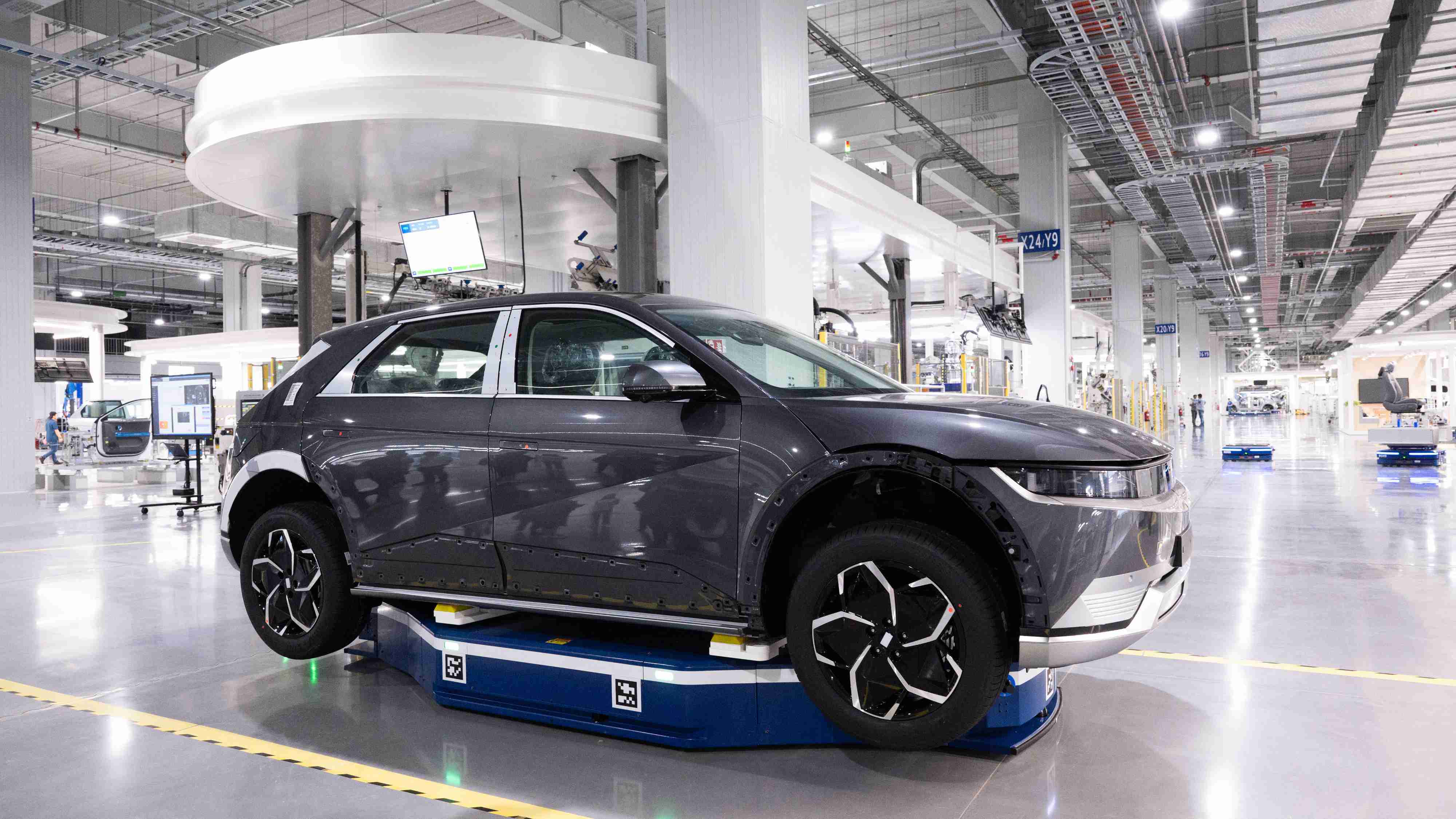 Editors%2 Fimages%2 F1700546499753 Hyundai 008 Fotor