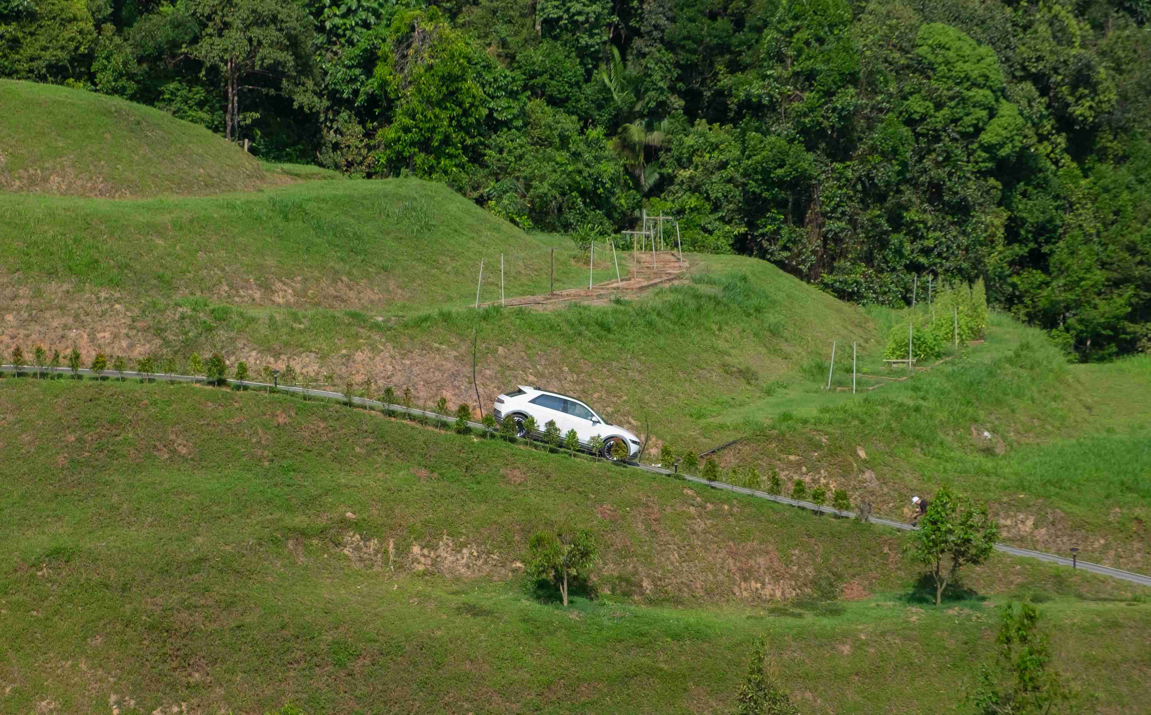 Editors%2 Fimages%2 F1701304960844 Ioniq+5 8 Fotor