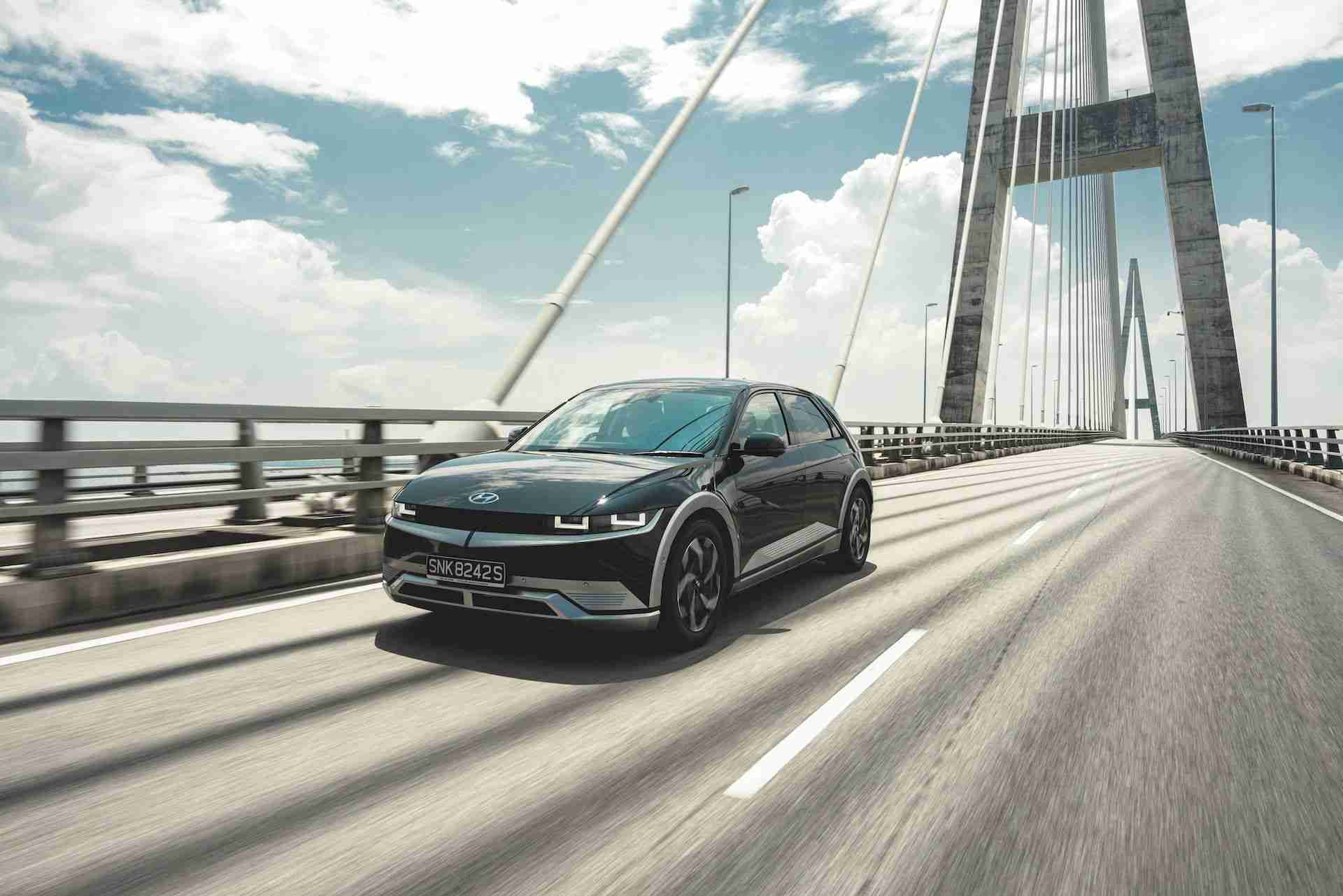 Editors%2 Fimages%2 F1701306440651 Ioniq+5 A Fotor