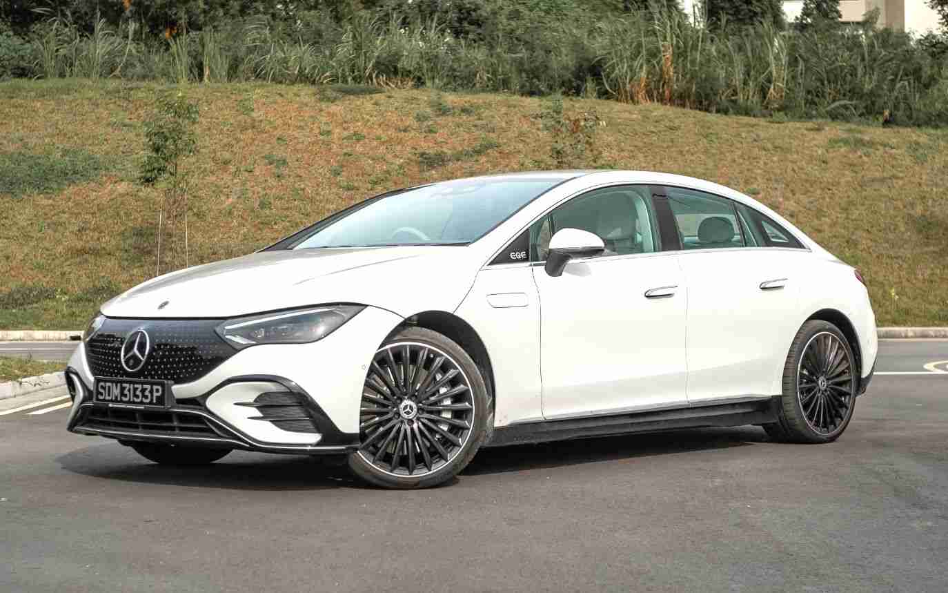 Editors%2 Fimages%2 F1703574885467 Coty+2023+Winner+Electric+Compact+Executive+Saloon+ +Mercedes Eq+Eqe350%2 B+Amg+Line