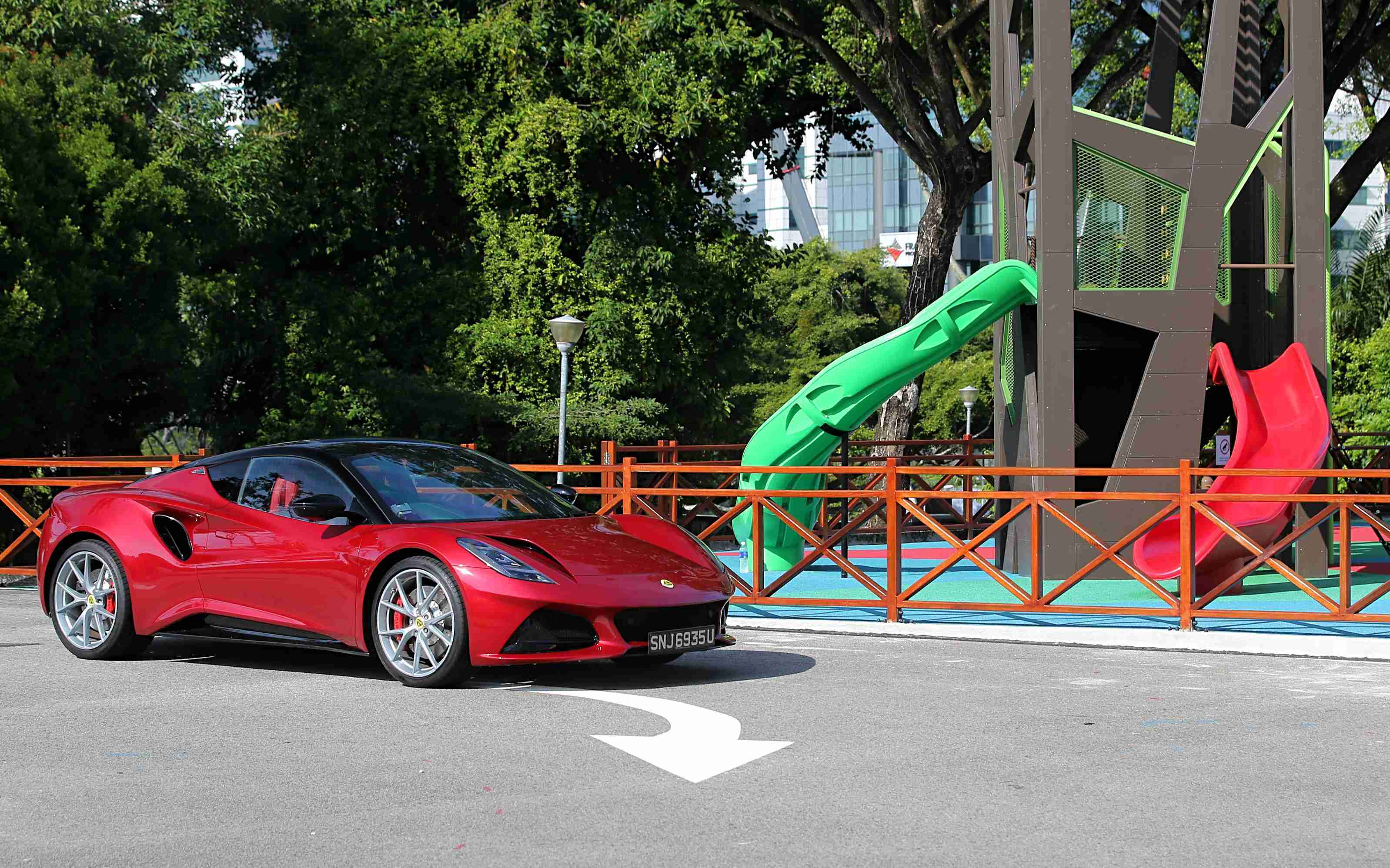 Editors%2 Fimages%2 F1703772452048 D38 V0984 Fotor