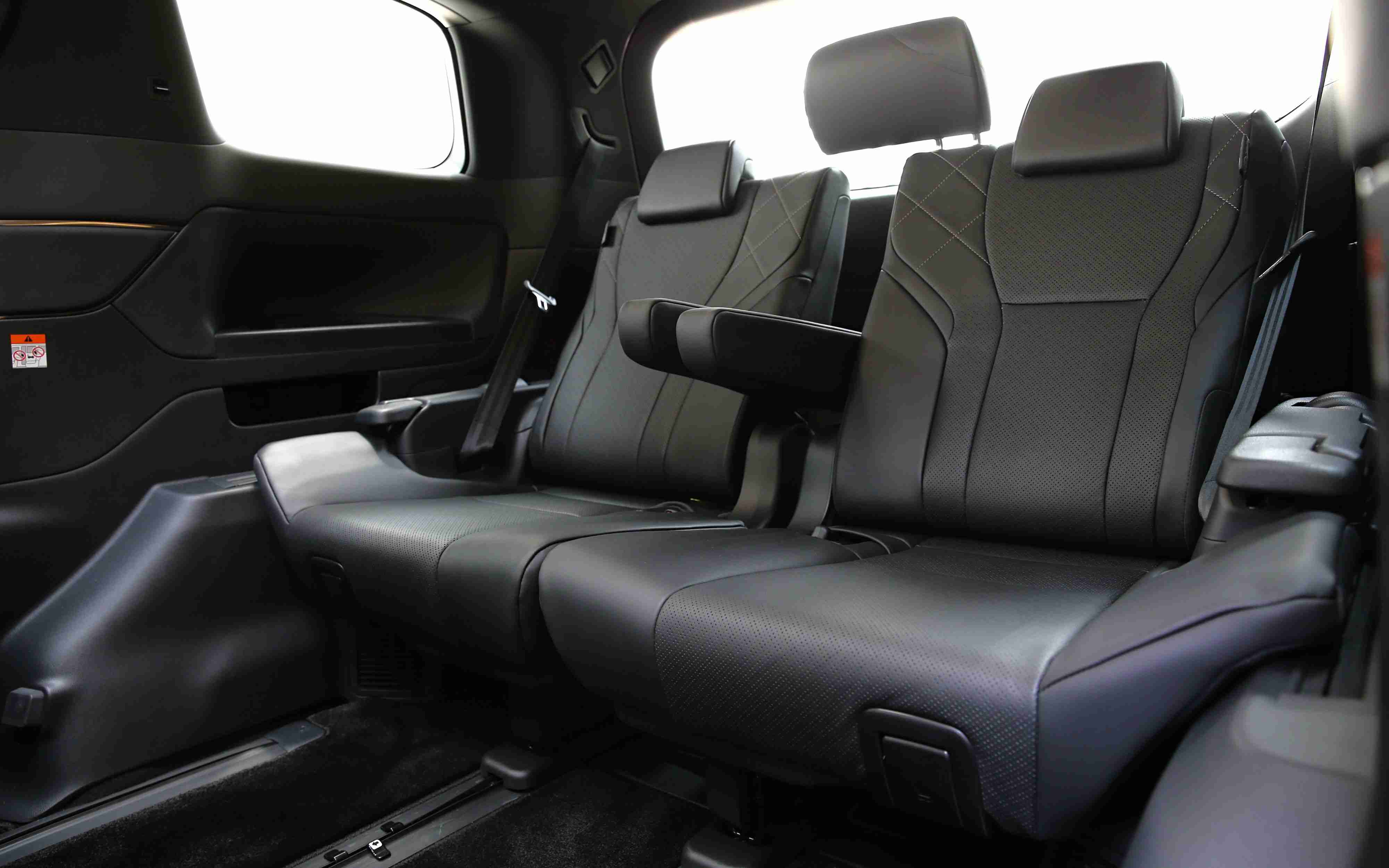 Editors%2 Fimages%2 F1703942104080 D38 V1360 Fotor