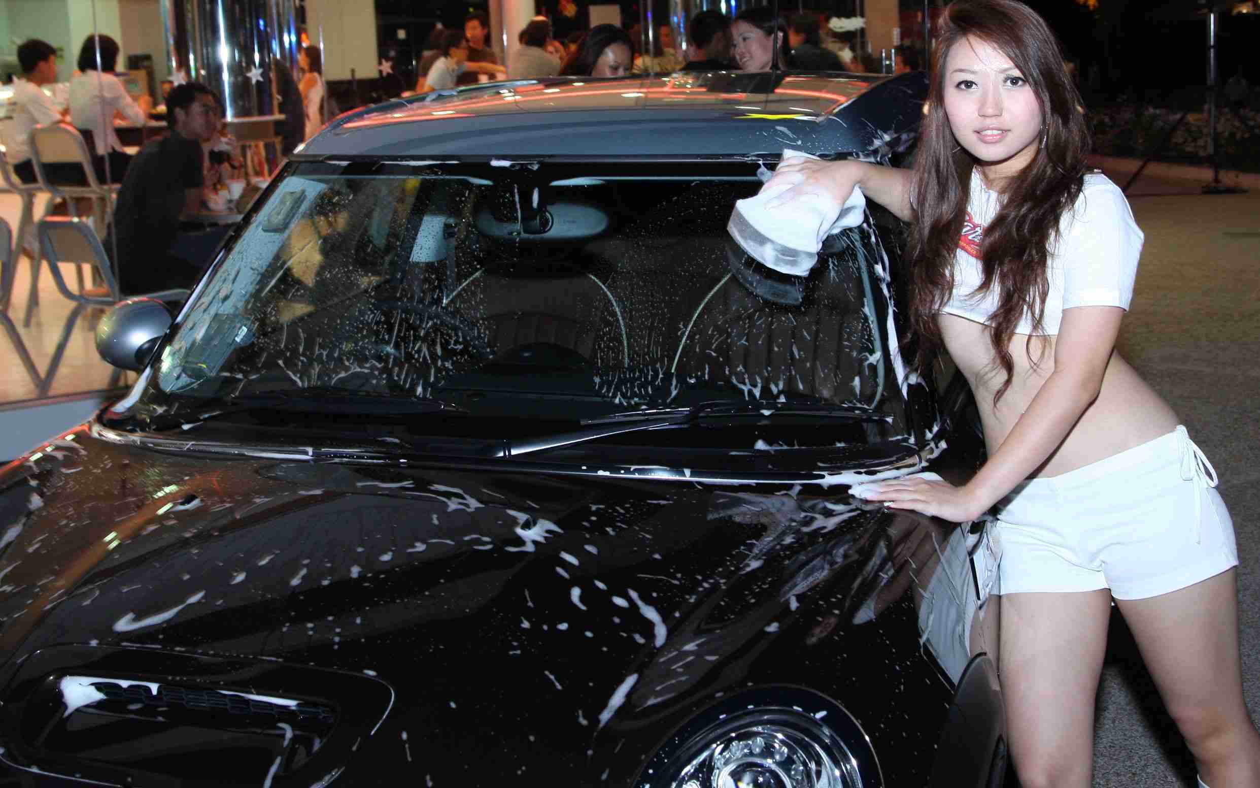 Editors%2 Fimages%2 F1703993022172 Motormouth+Working+At+The+Car+Wash+Girl