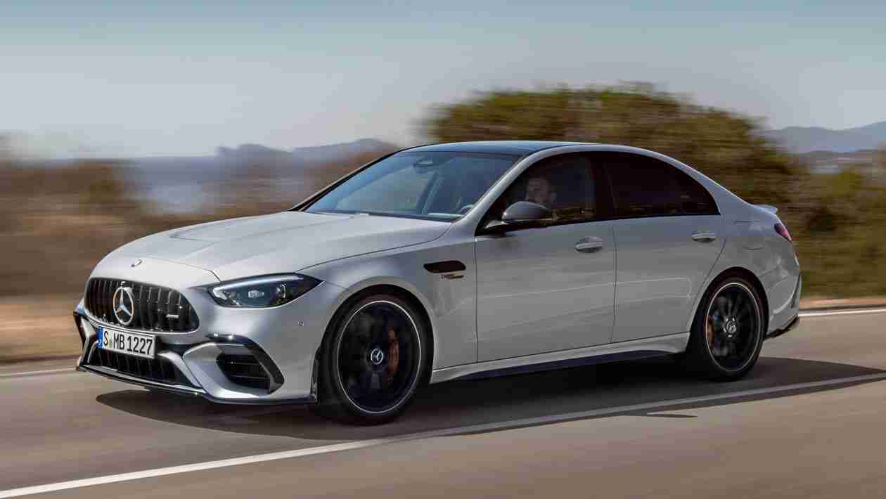 Editors%2 Fimages%2 F1704702565139 Mercedes Amg+C+63+S+E Performance+