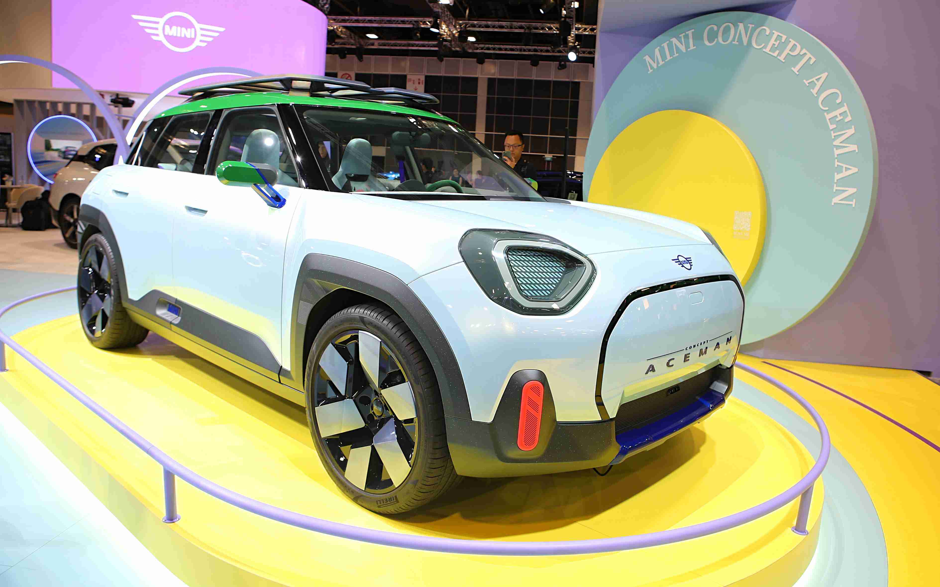 Editors%2 Fimages%2 F1704988803459 D38 V2415 Fotor