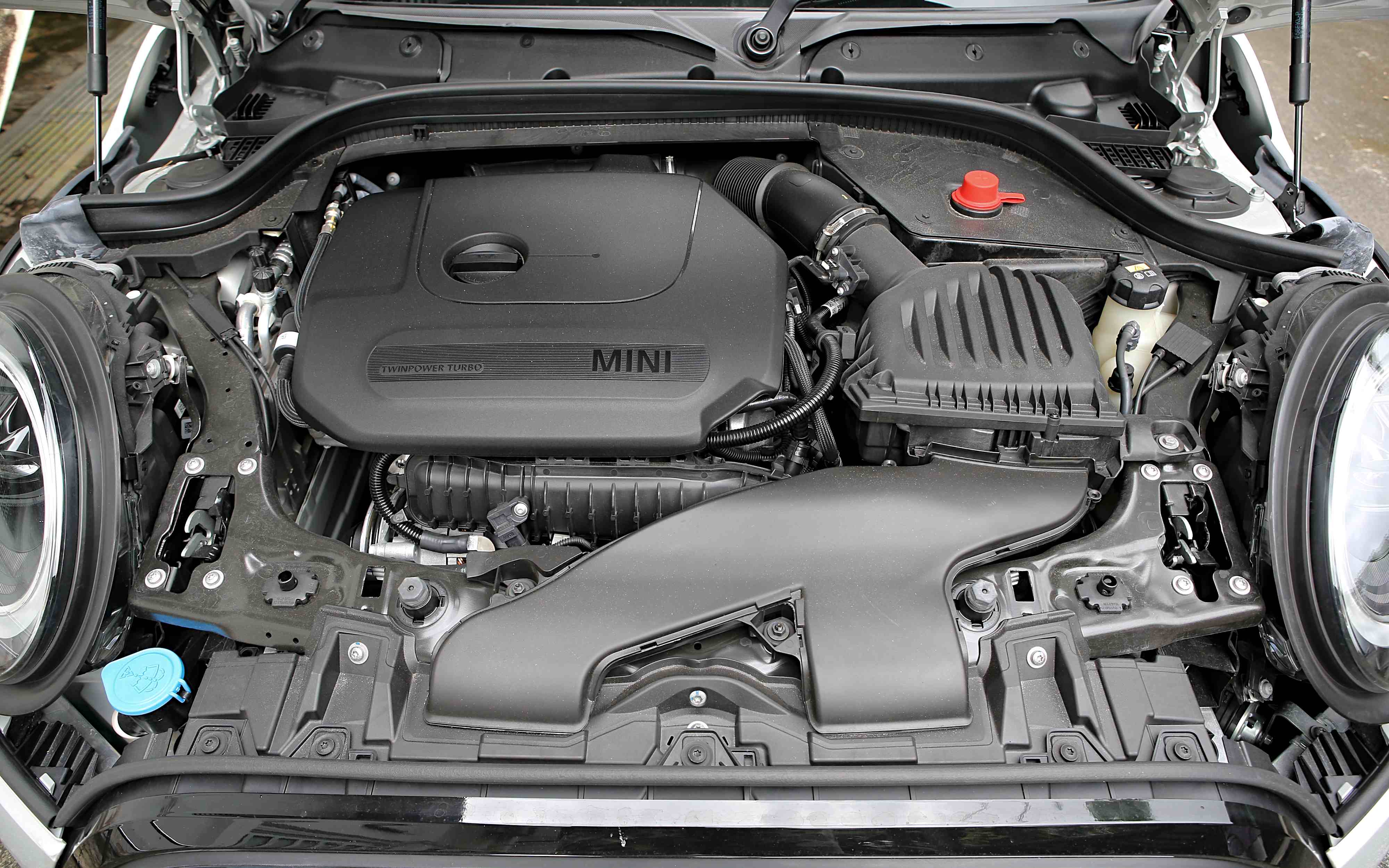 Editors%2 Fimages%2 F1707454749959 D38 V2249 Fotor