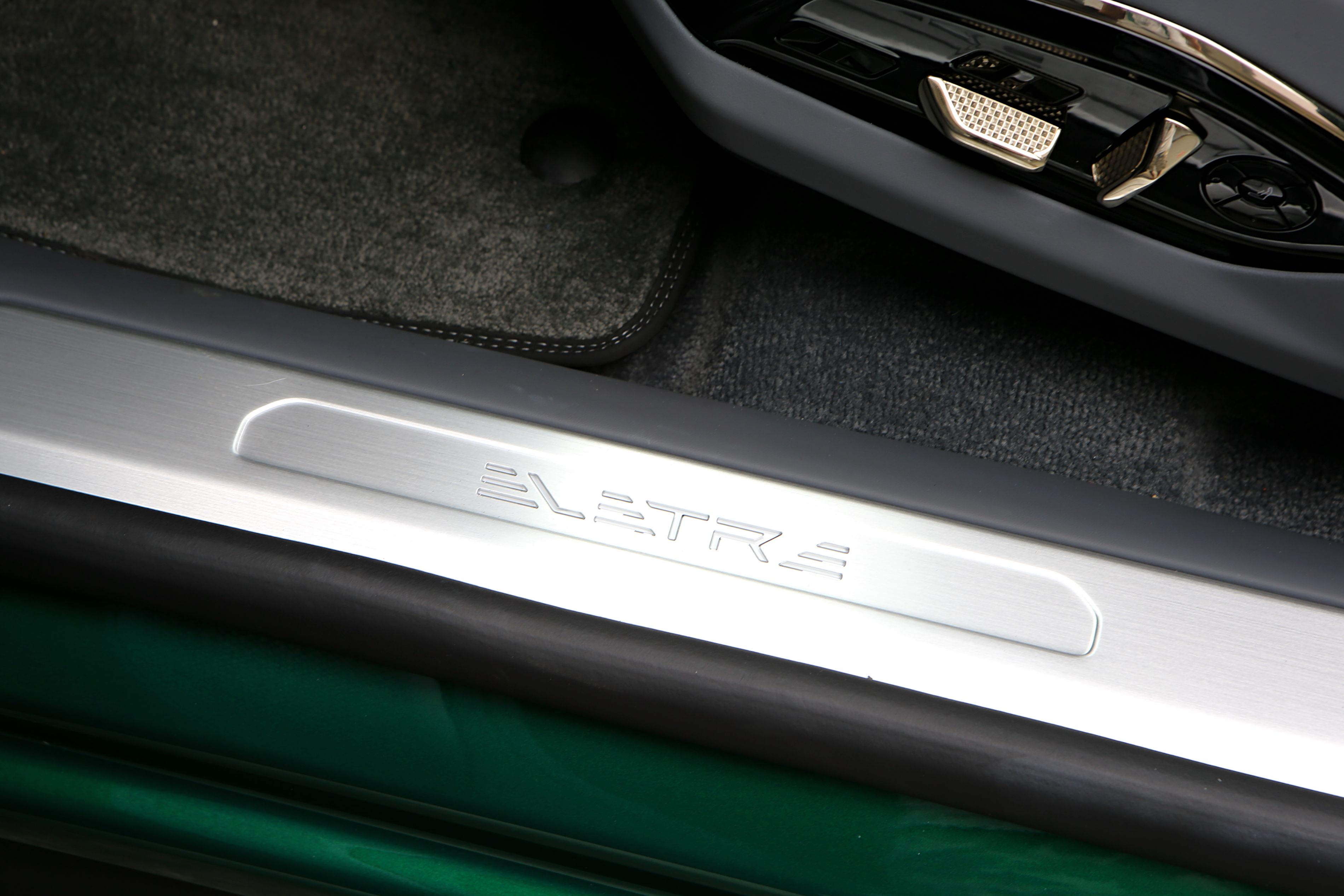 Editors%2 Fimages%2 F1710009529161 D38 V2639 Fotor