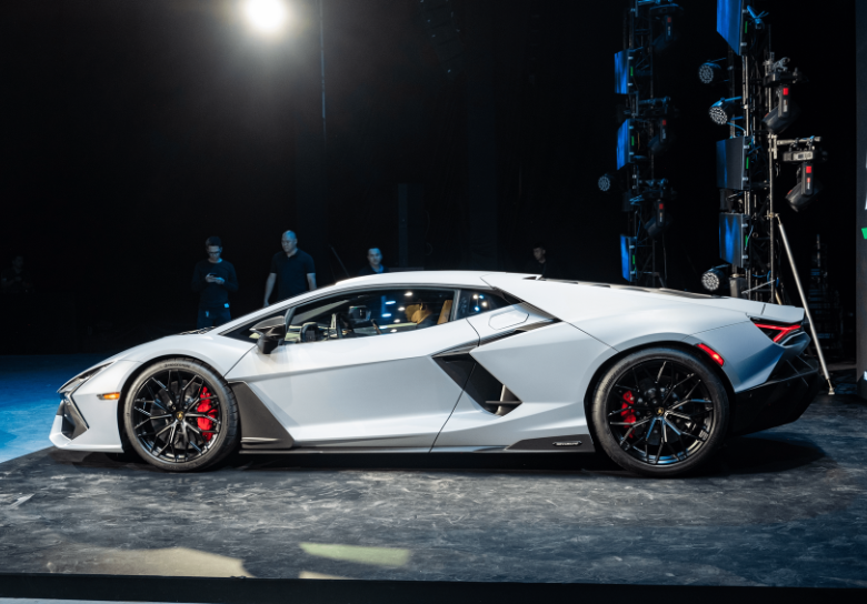 Editors%2 Fimages%2 F1710902985280 4