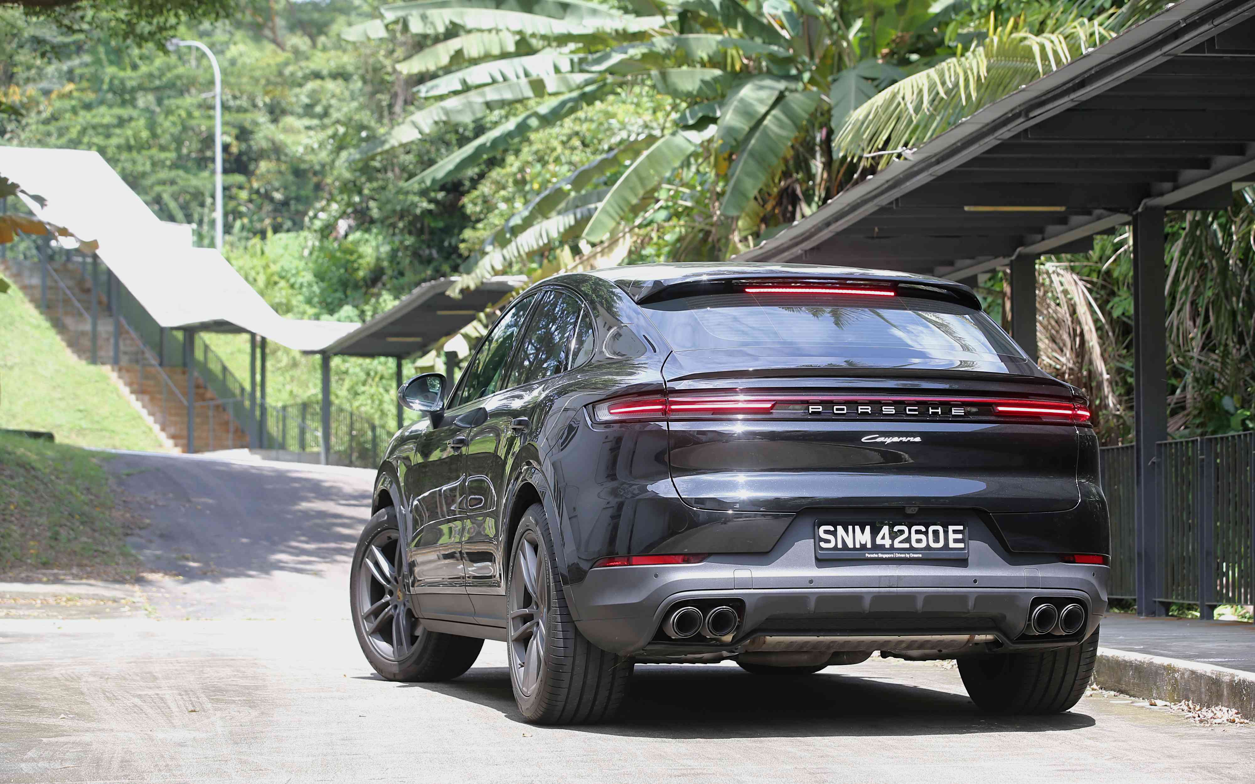 Editors%2 Fimages%2 F1711292747109 Mreview Porsche Cayenne Coupe No Complaints Featured