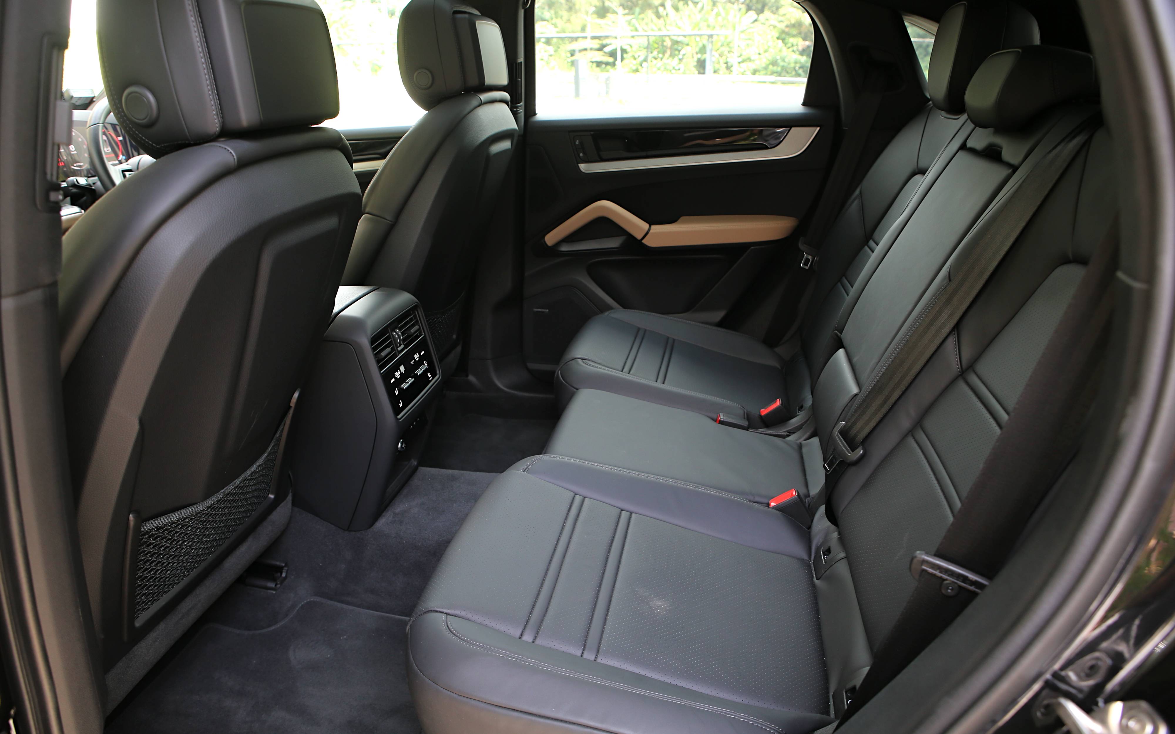 Editors%2 Fimages%2 F1711292819268 D38 V2863 Fotor