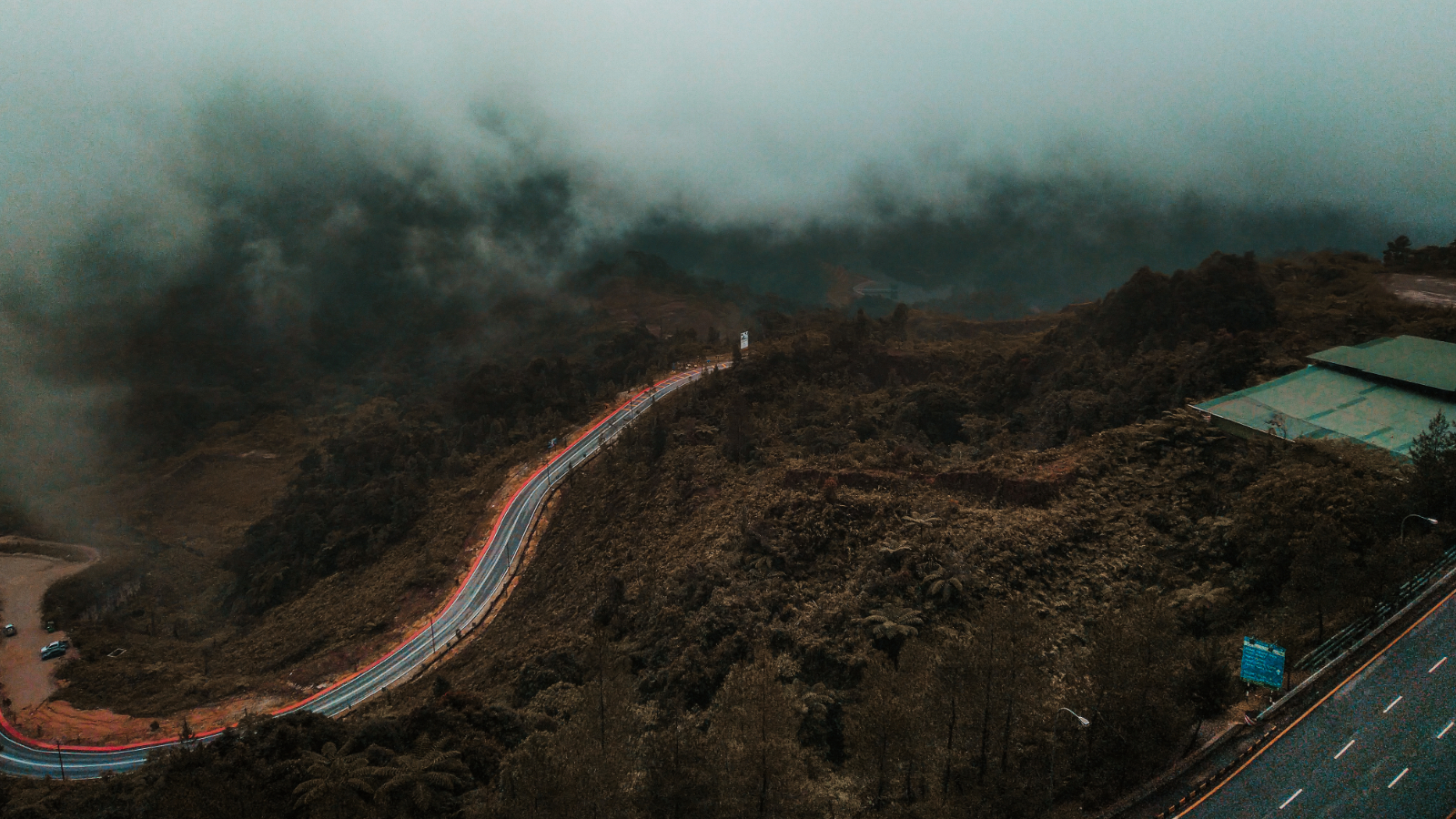 Editors%2 Fimages%2 F1712567427688 Genting+Highlands+Road