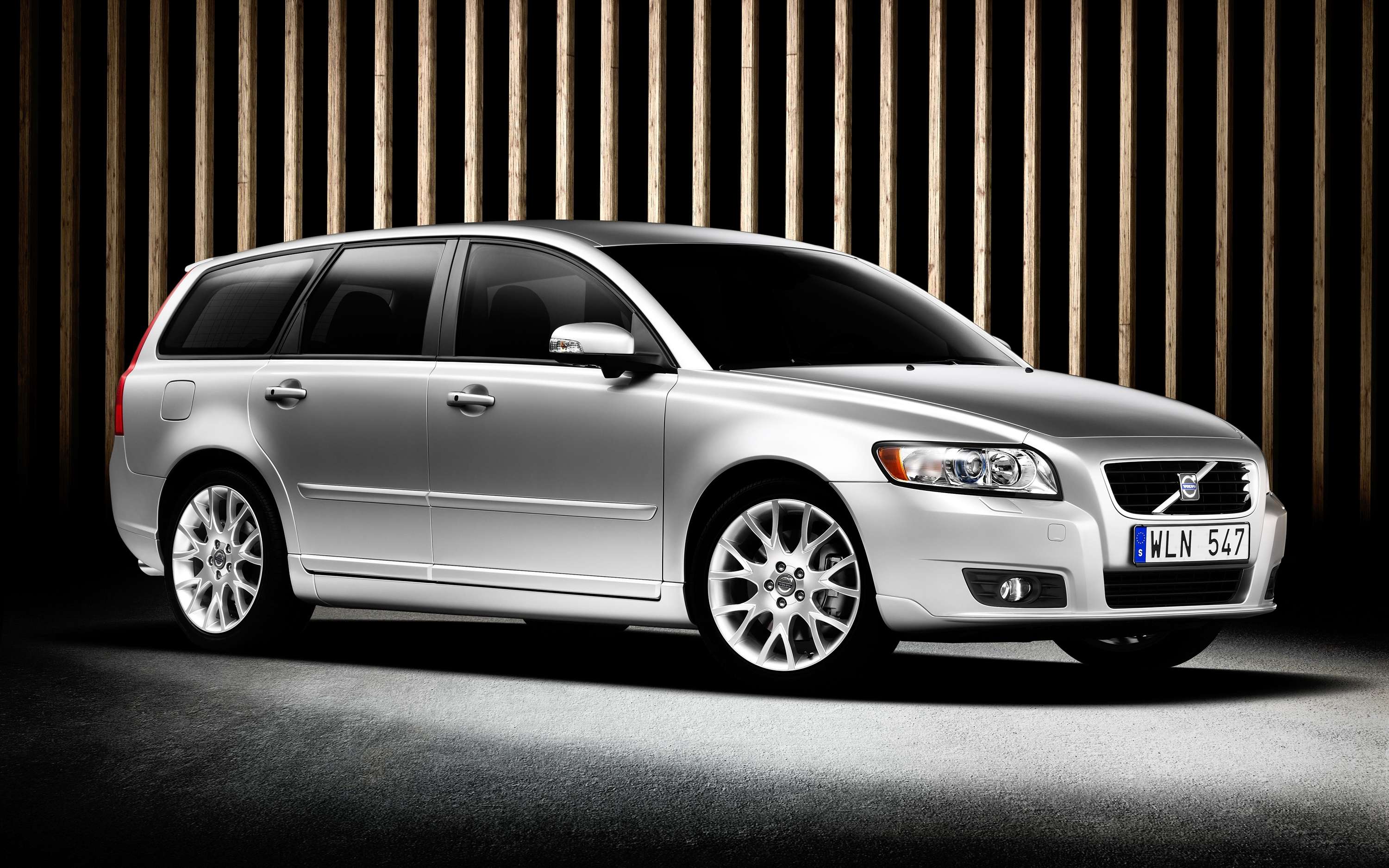 Editors%2 Fimages%2 F1712752386106 Fellow+Motorist+Sabrina+Sng+Md+Polestar+ +Minor+Pic