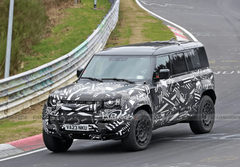 Editors%2 Fimages%2 F1713157855173 Land Rover Defender Octa 1