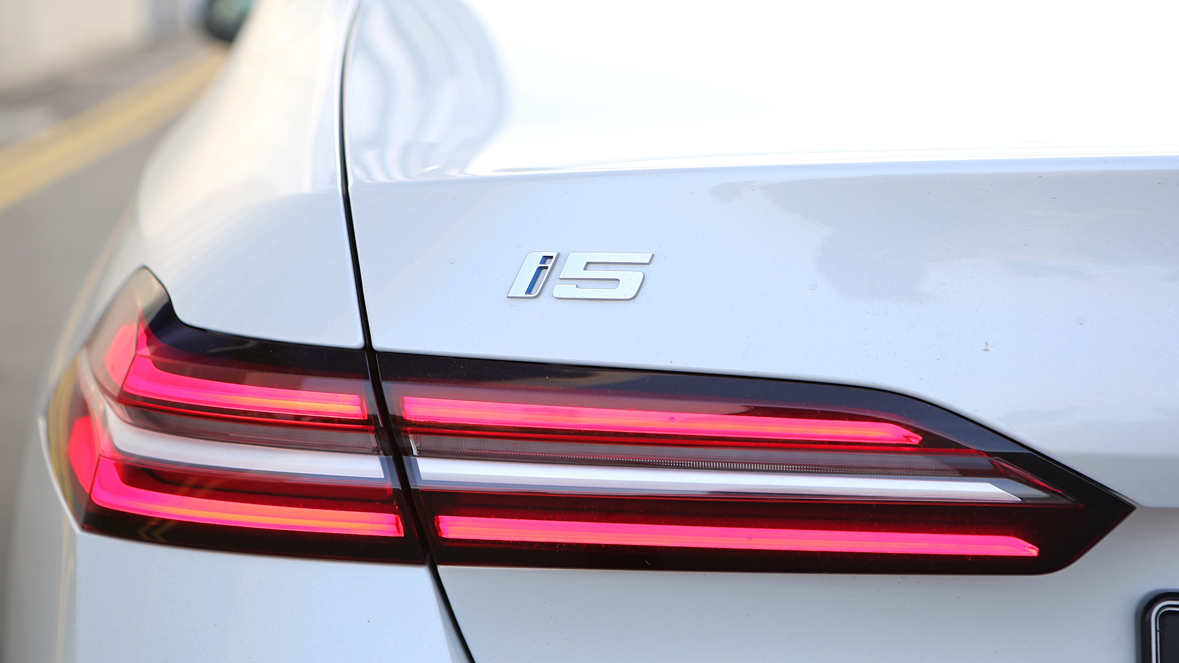 Editors%2 Fimages%2 F1713446263575 D38 V3100 Fotor