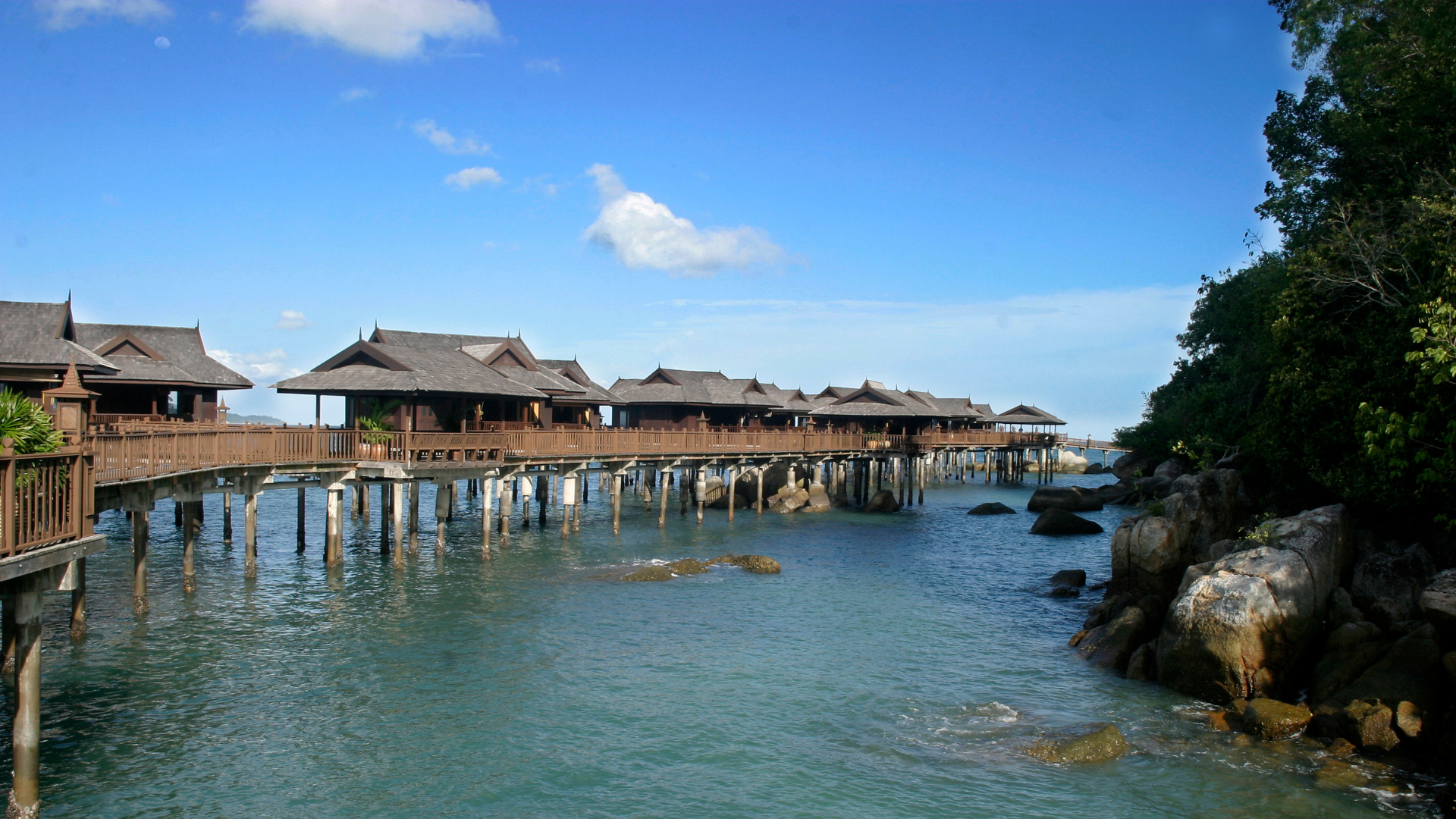 Editors%2 Fimages%2 F1714371413015 Byd+Vs+Tesla+%2814%29