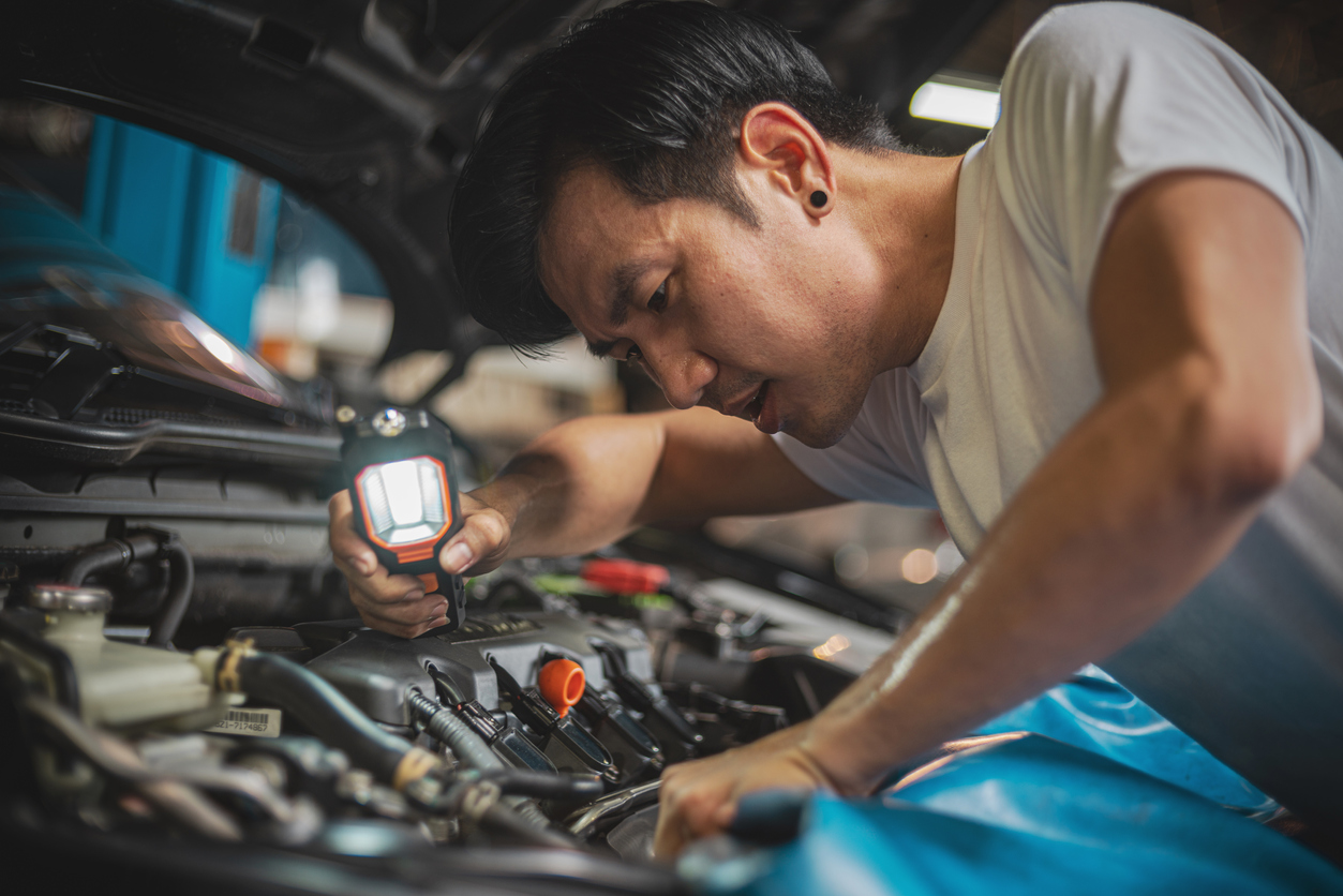 Editors%2 Fimages%2 F1714705739812 Editors Images 1679977267633 Servicing Featured