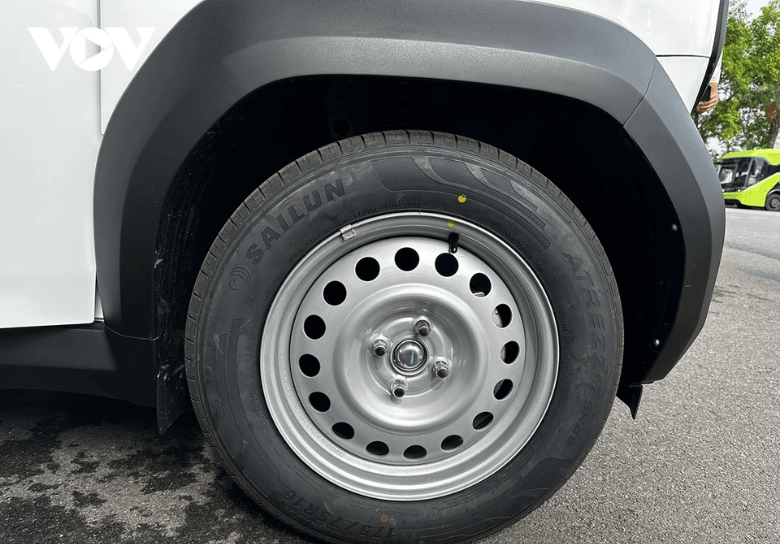 Editors%2 Fimages%2 F1716138870672 Vinfast Vf3 5