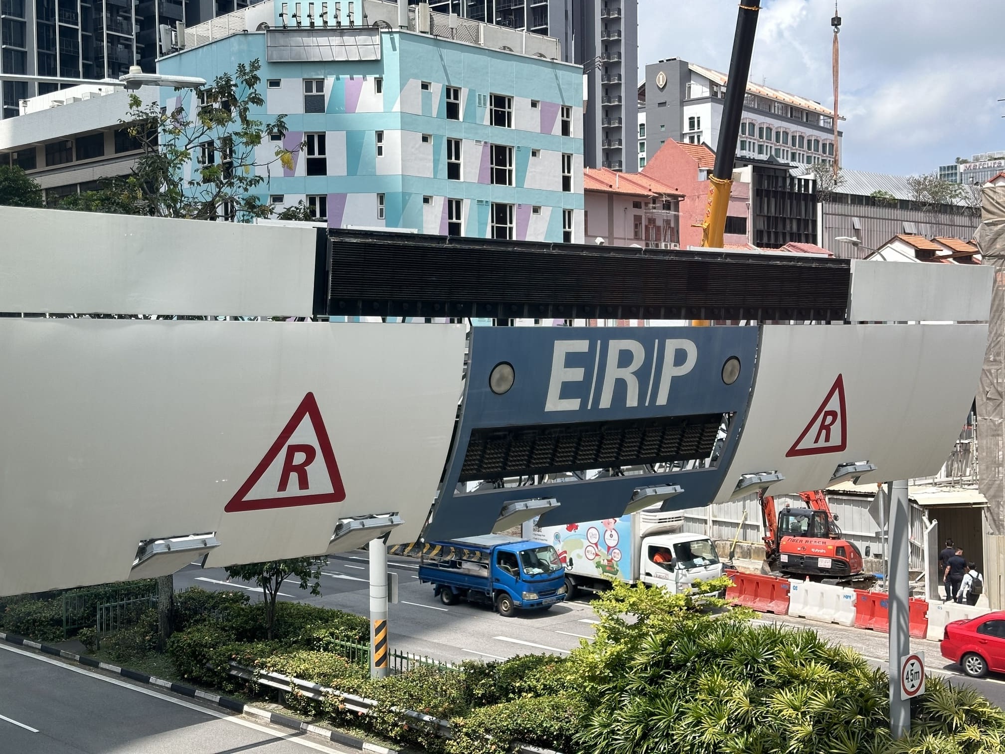 Editors%2 Fimages%2 F1716270807612 Lta Announces Reduced Erp Rates At 13 Gantries For The June School Holidays Featured