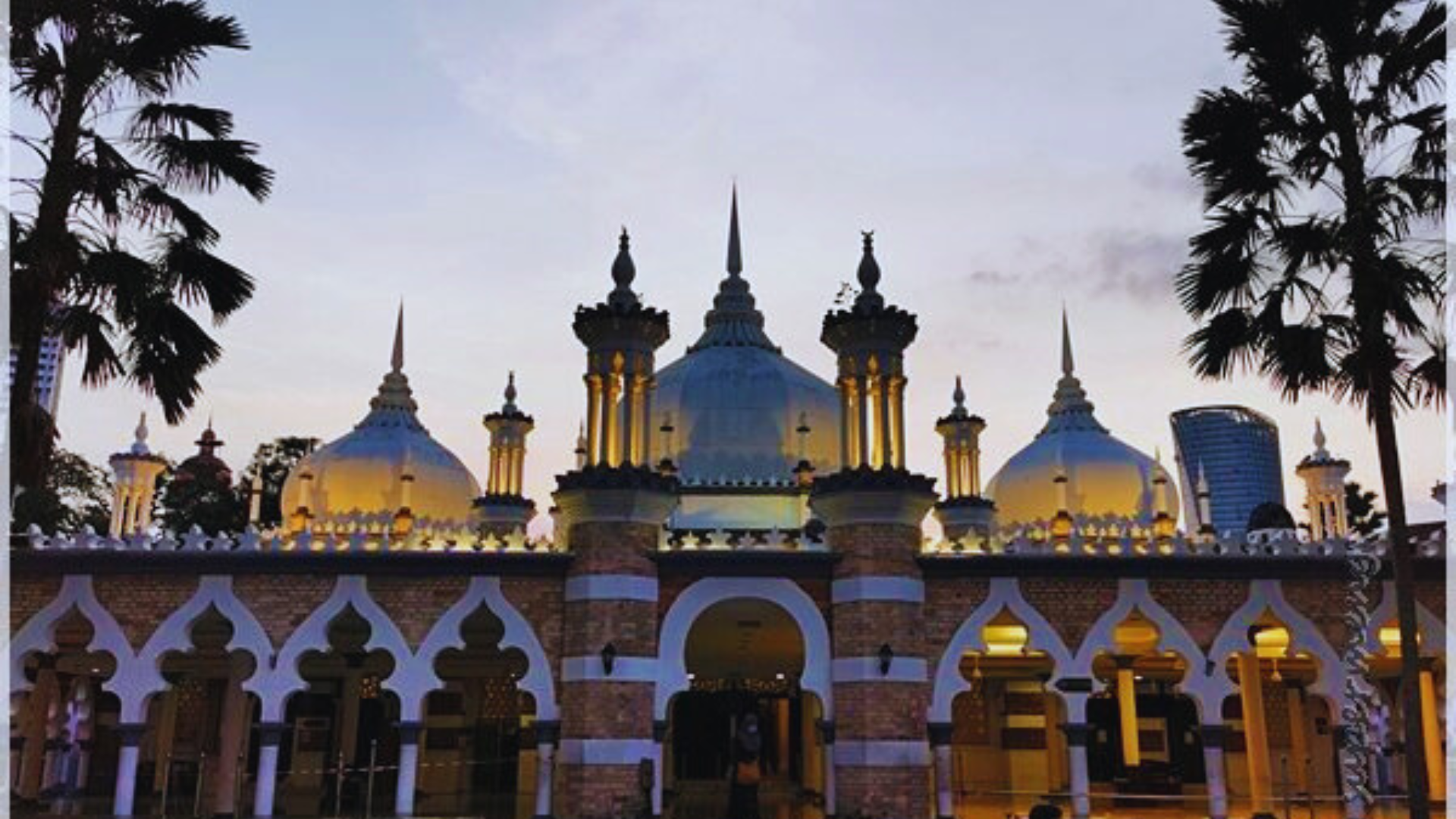 Editors%2 Fimages%2 F1717483841897 Masjid+Jamek