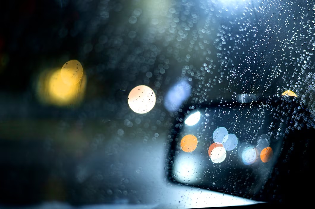 Editors%2 Fimages%2 F1718267181692 Effect City Lights Night From Car 23 2149338545 11zon
