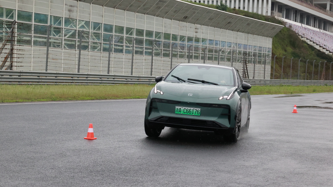 Editors%2 Fimages%2 F1719316193197 804 A0642+%281%29